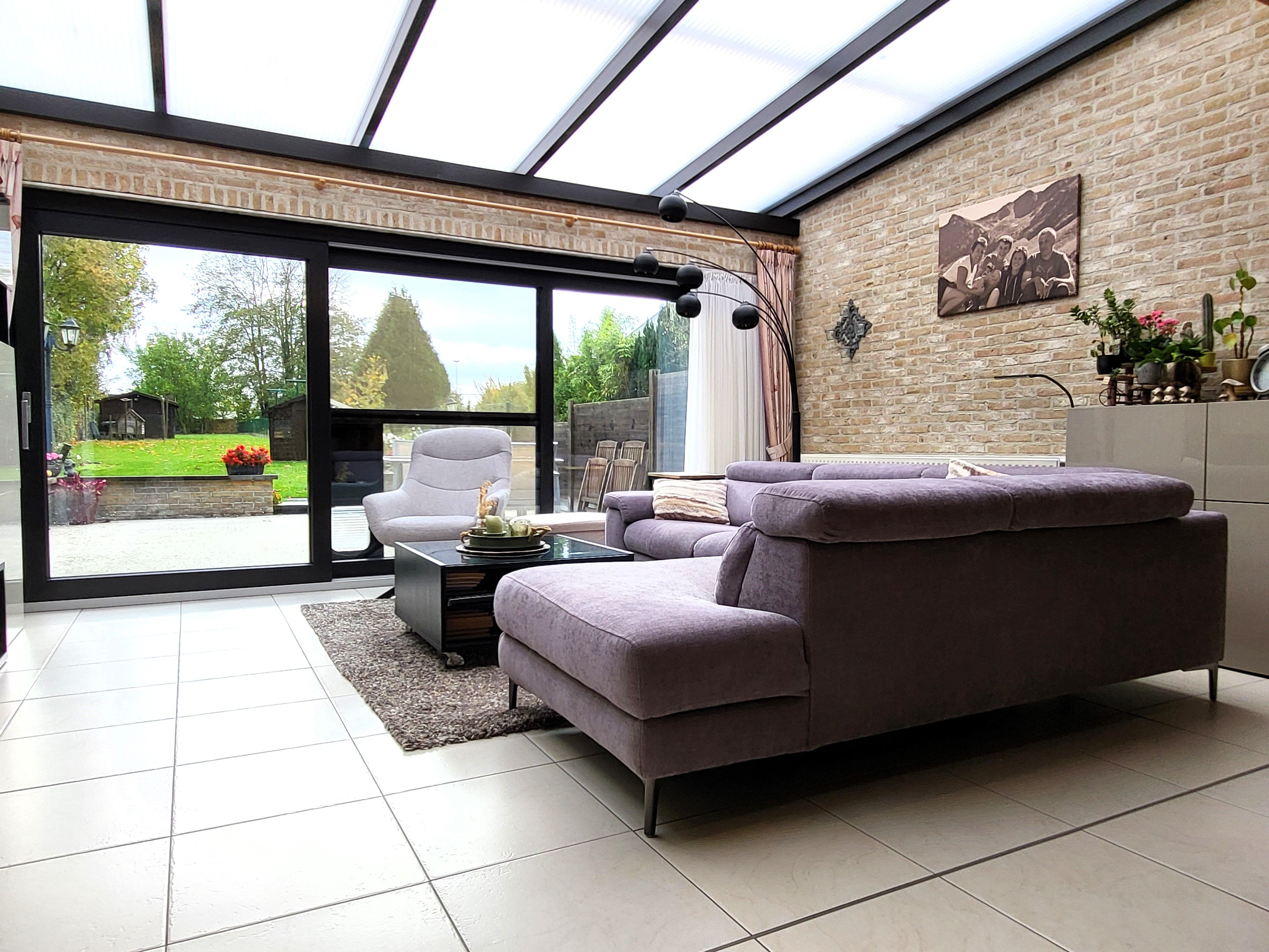Charmante instapklare woning op 976m² met 3 slaapkamers, leefveranda en mooie grote tuin!  foto 6