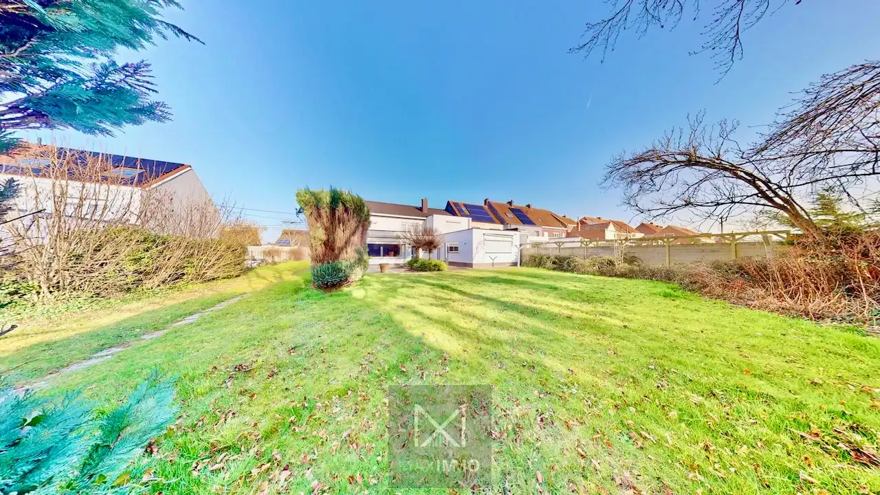 Instapklare halfopen woning met dubbele garage, atelier en ZW-tuin te Rekkem foto 21