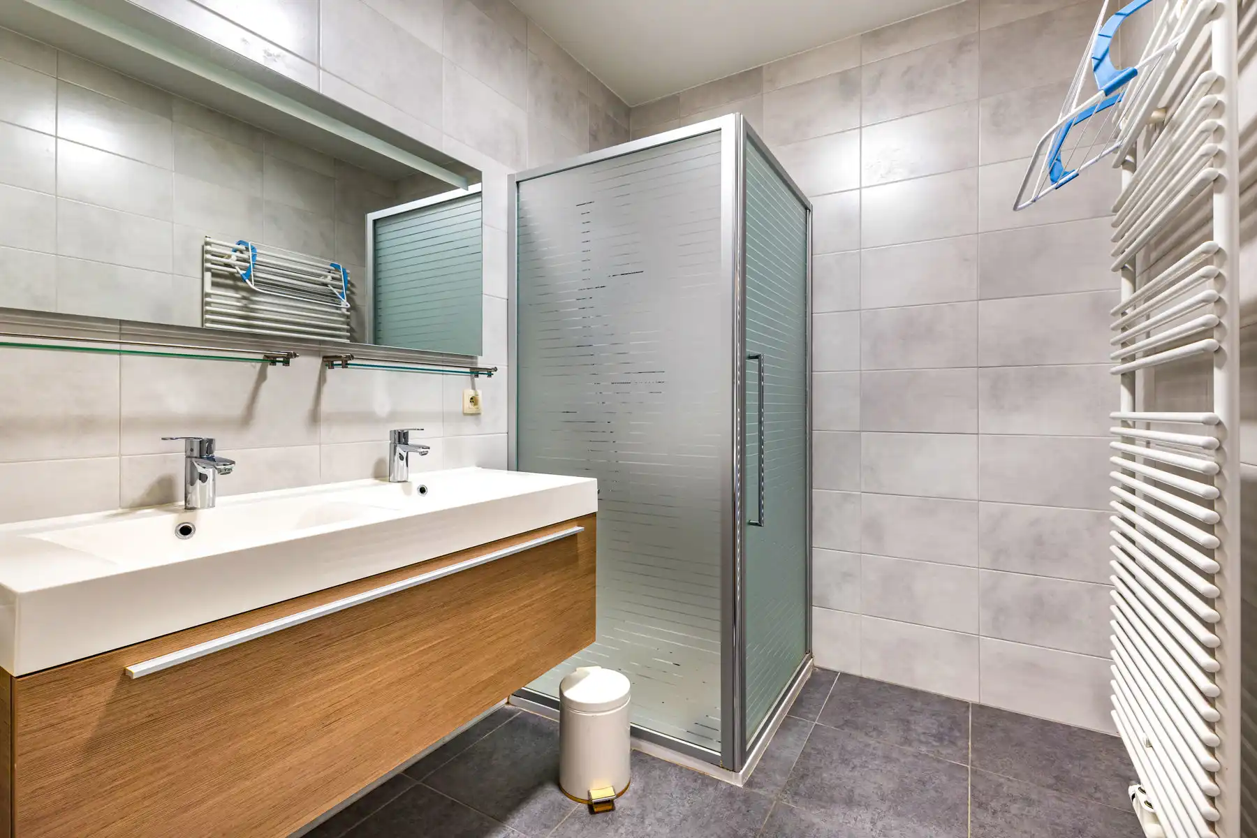 Zeer gunstig gelegen appartement met 2 slaapkamers + garage foto 19