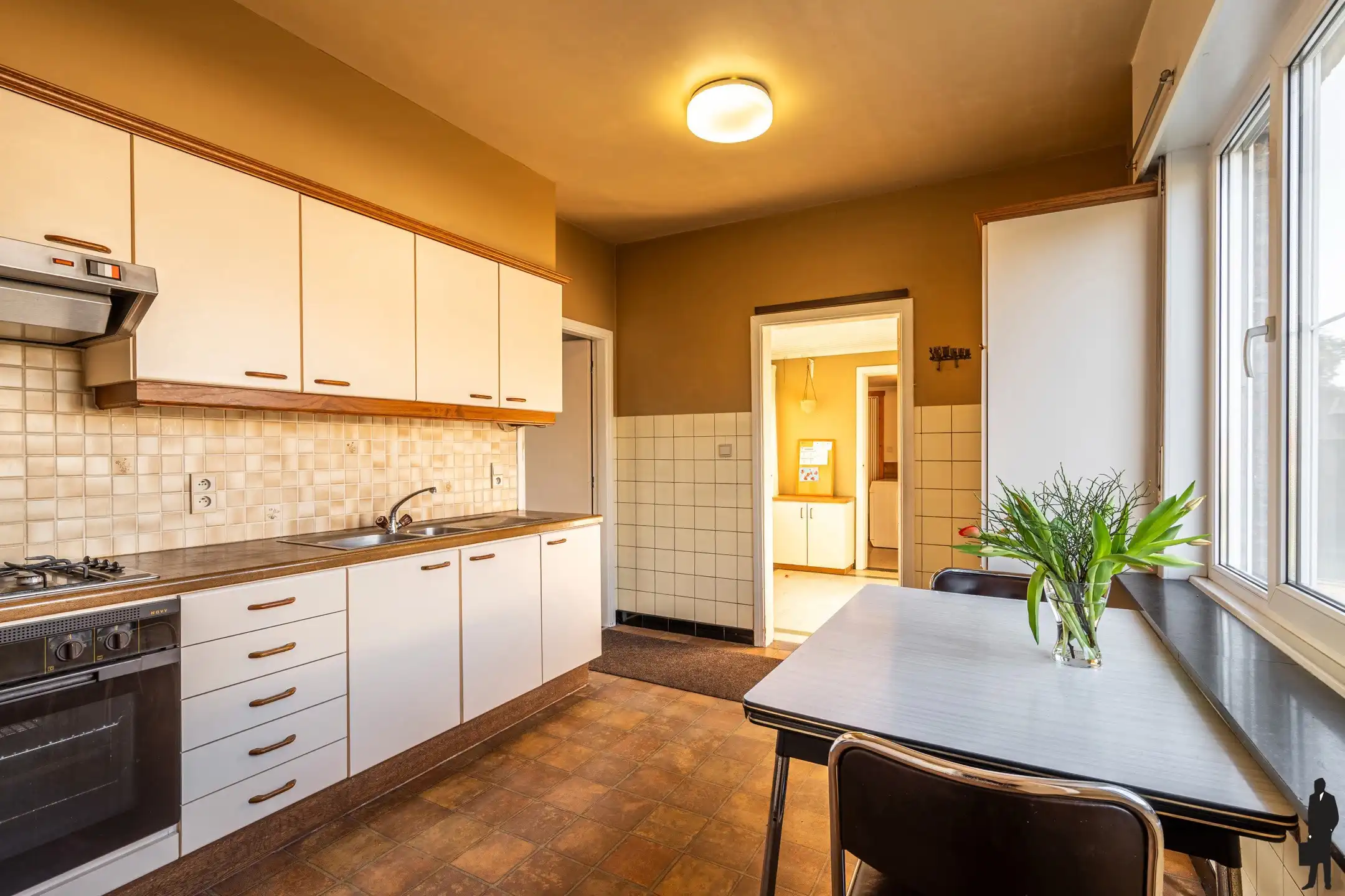 Charmante woning op ruim perceel van 1.400m² met weidezicht foto 6