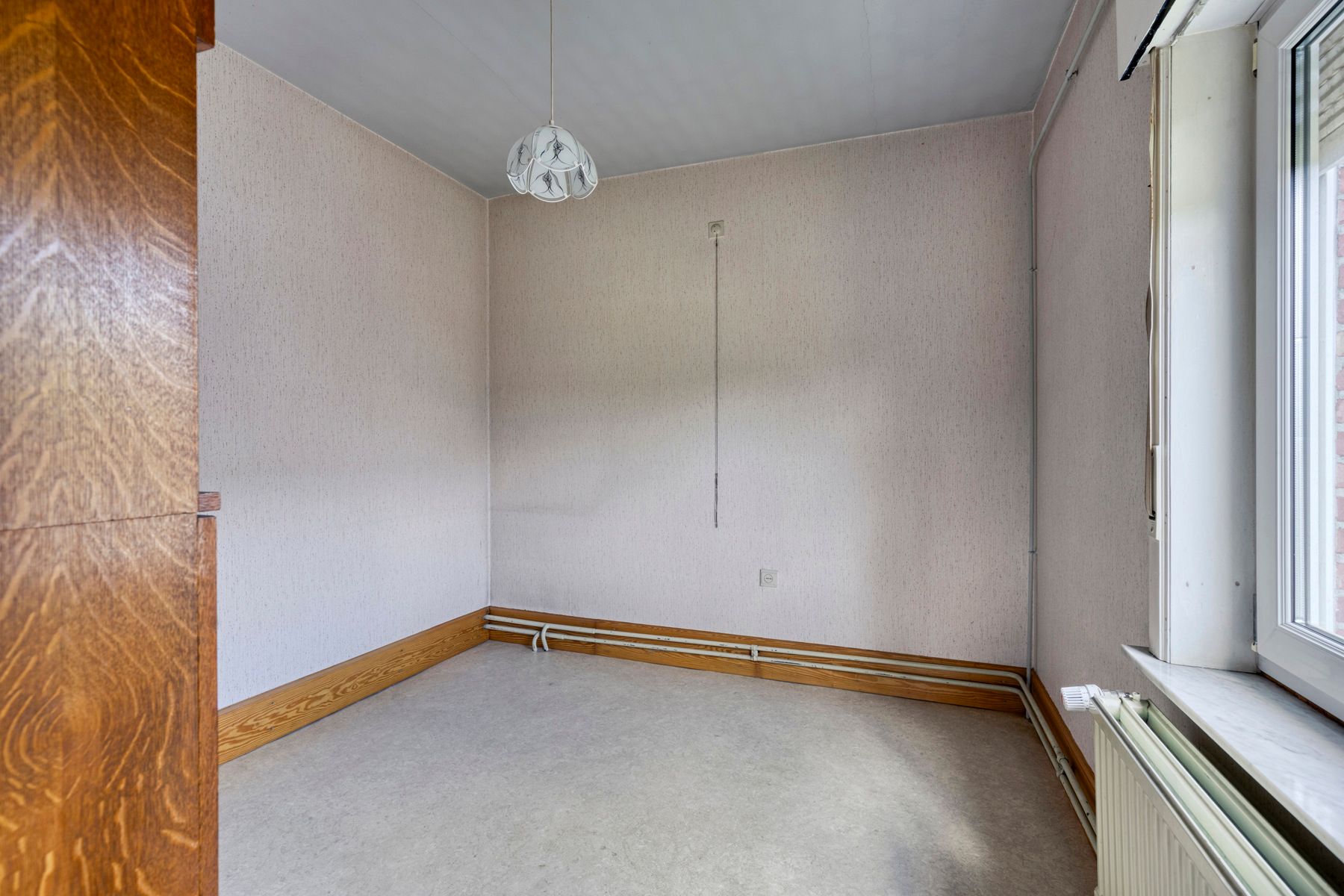 Te renoveren woning in het groene Ramsel. foto 14