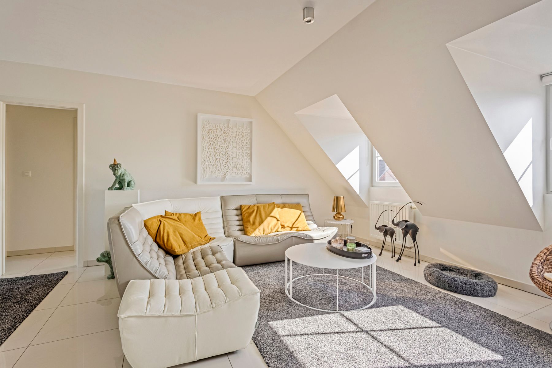 Instapklaar appartement met leuk terras ! foto 2