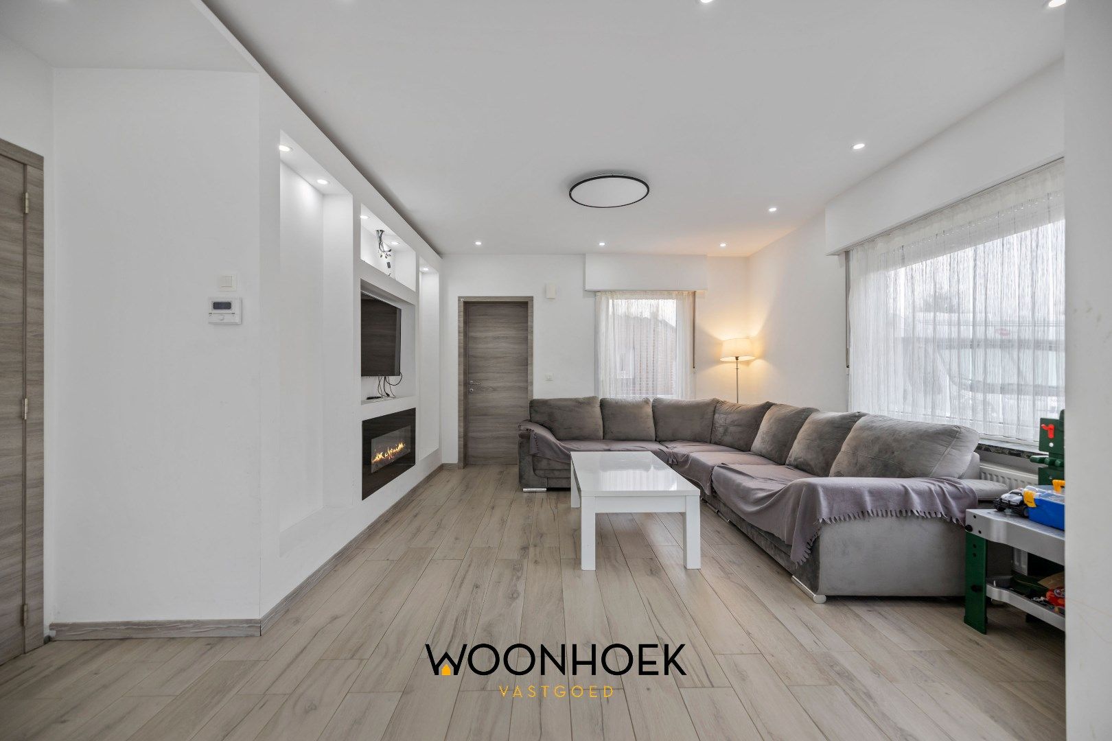 Gerenoveerde (label C) 3-slpk woning nabij het centrum van Sint-Niklaas! foto 6