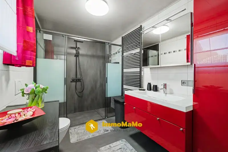 INSTAPKLARE WONING, CENTRAAL GELEGEN IN WACHTEBEKE - TE KOOP foto 16