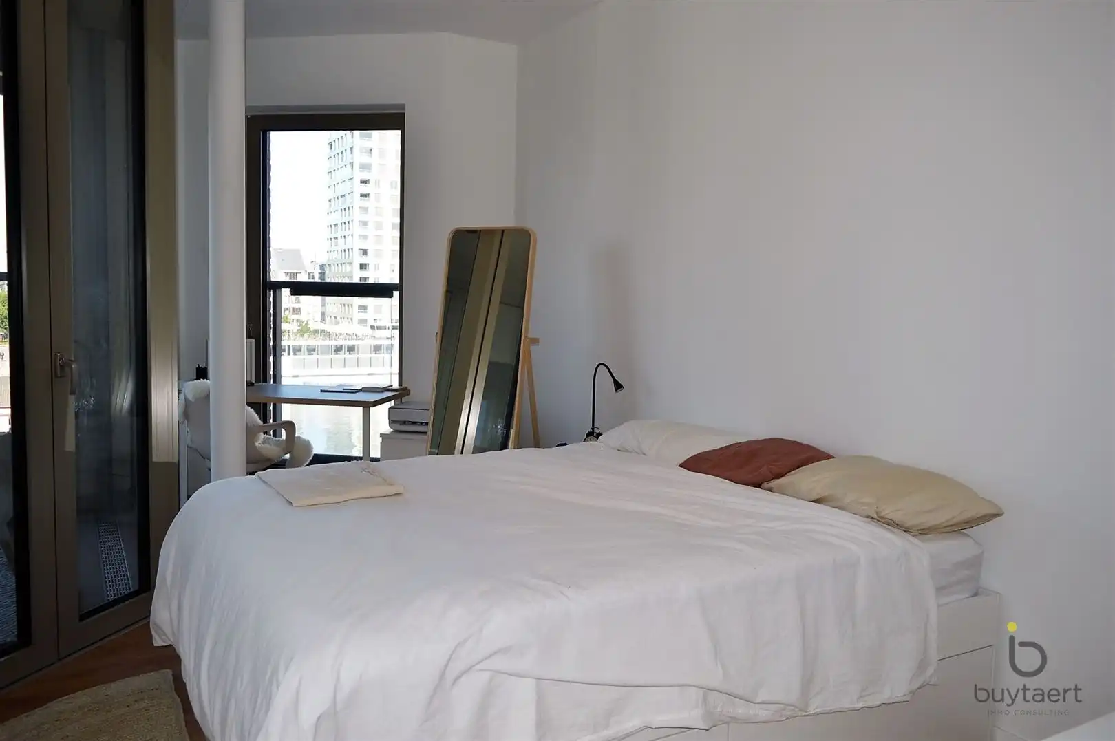 Schitterend appartement met zicht op de water! foto 9