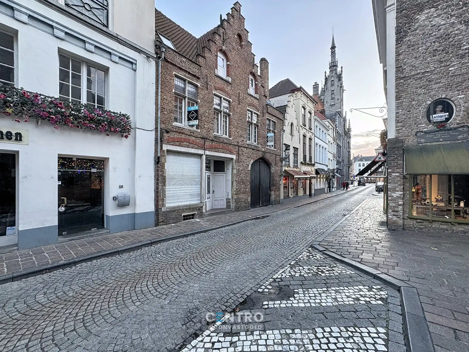 Instapklaar gemeubeld appartement op één van de mooiste locaties van Brugge! foto 13