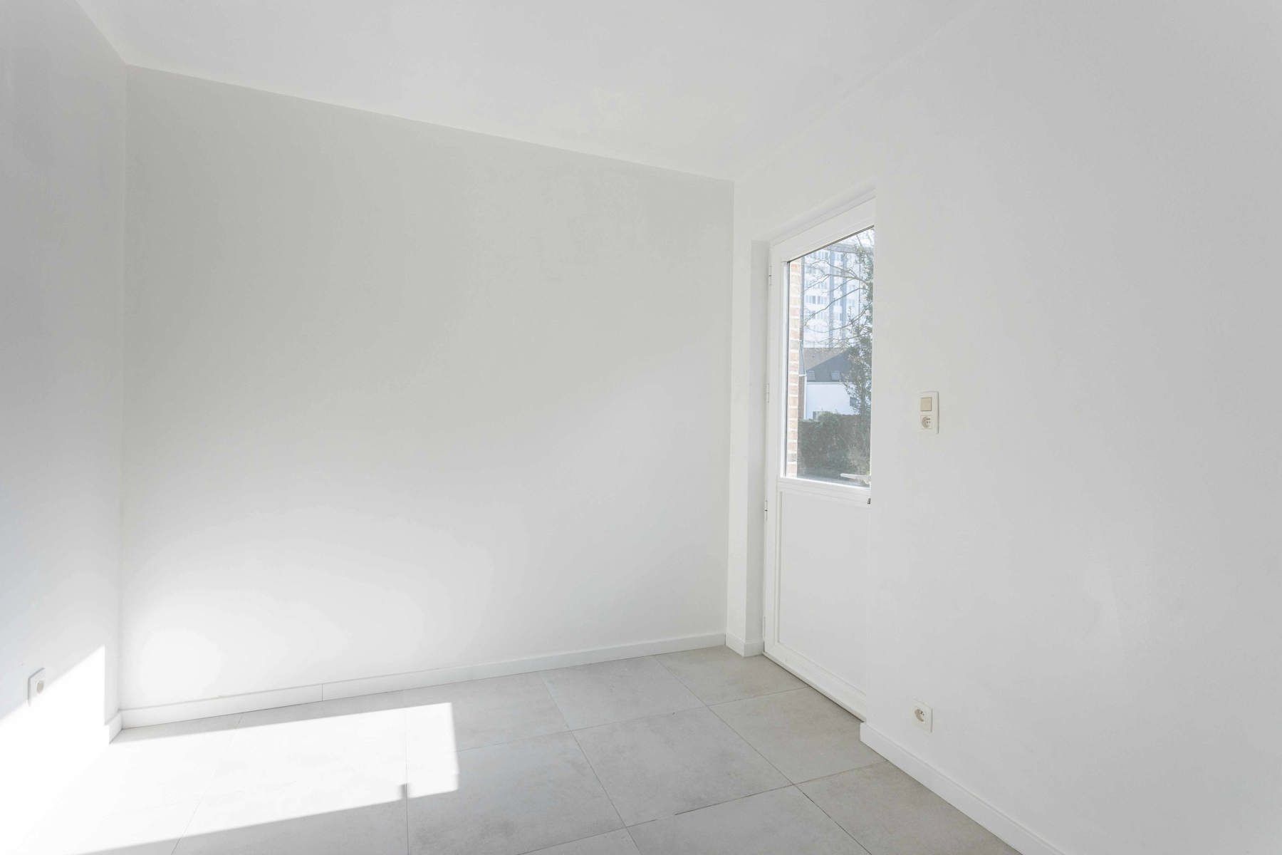 Volledig vernieuwd appartement met terras van 59m2! foto 16
