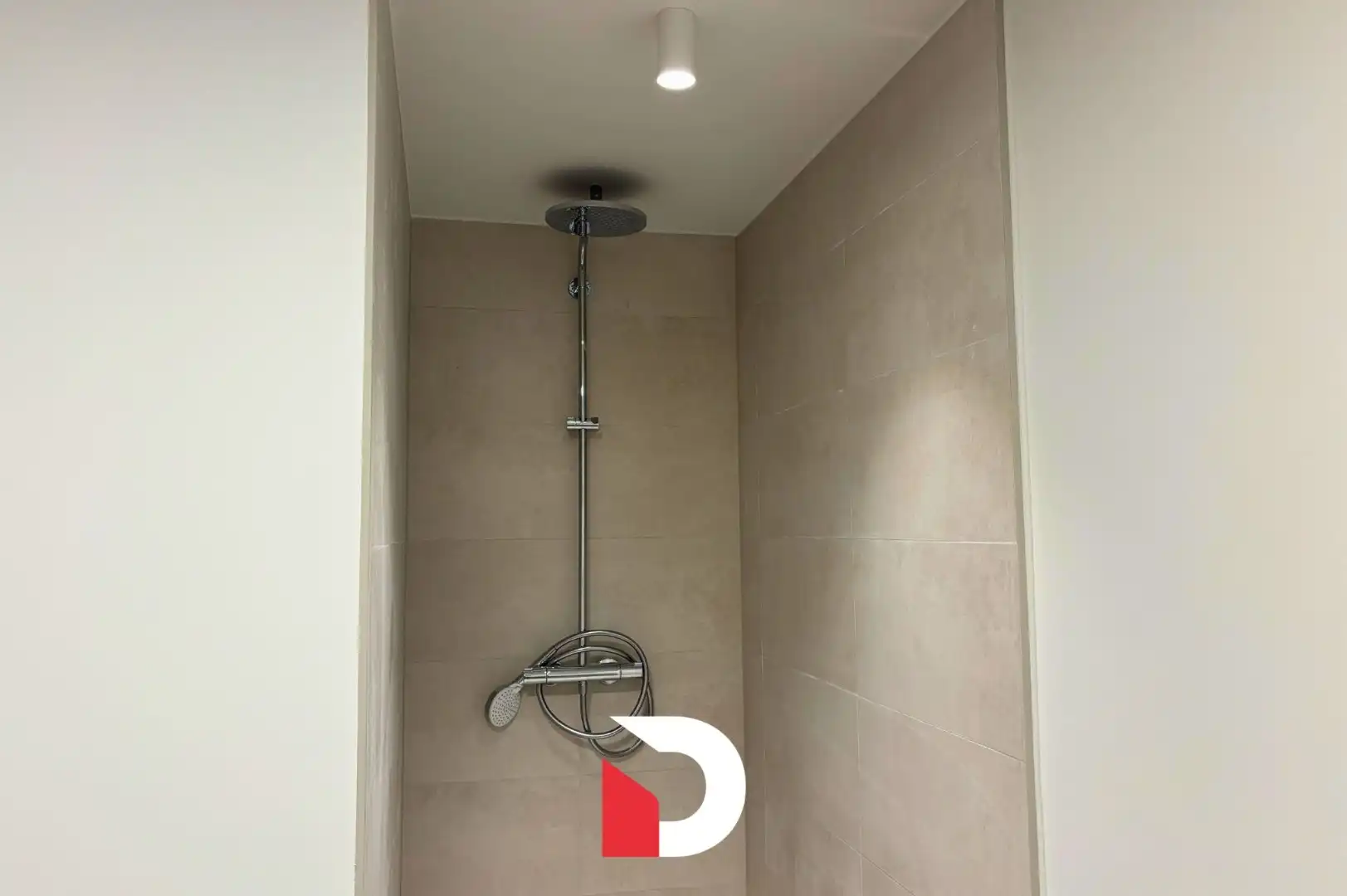 Nieuwbouwwoning met 3 slaapkamers en tuin foto 10