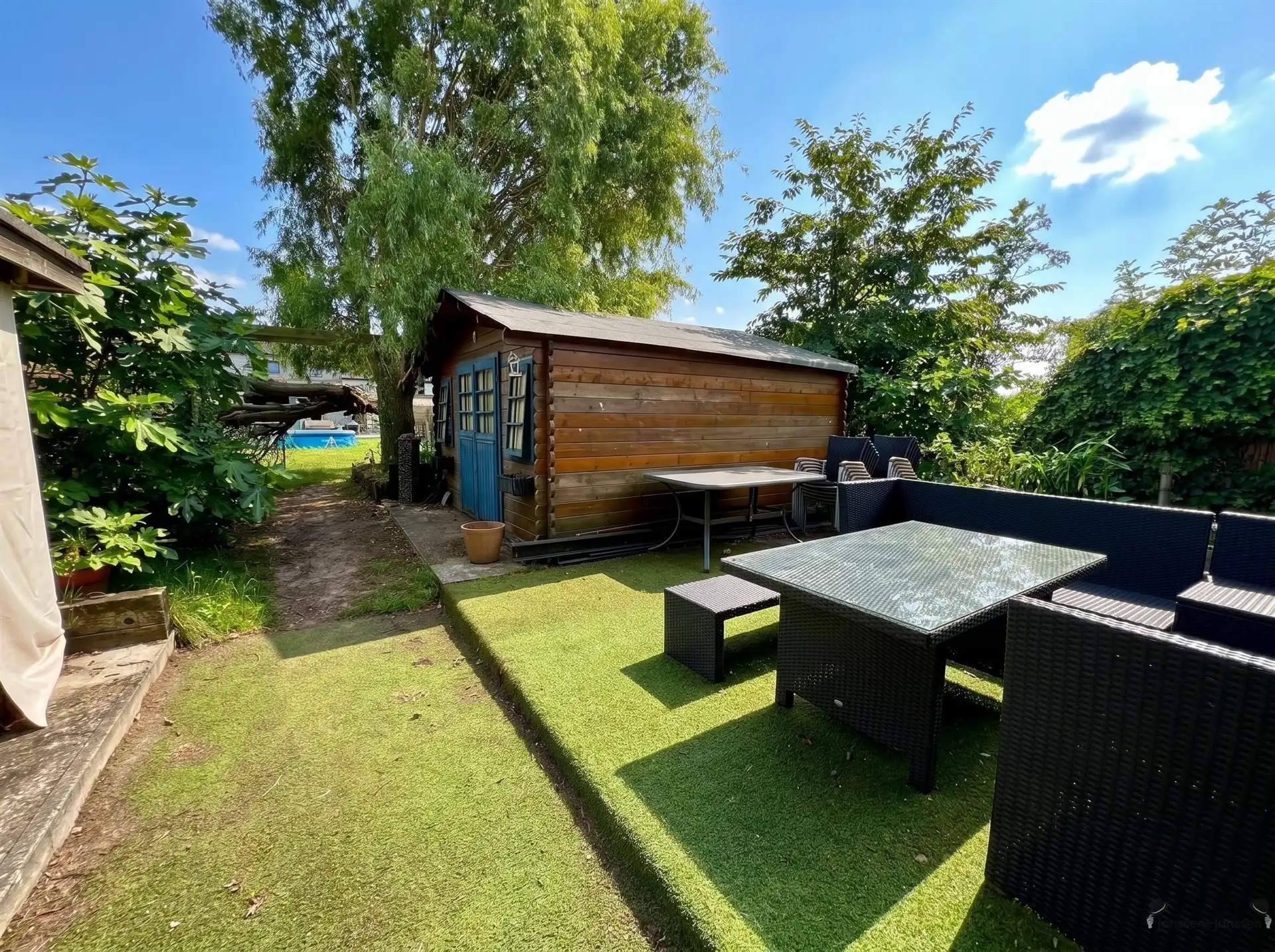 Instapklare gezinswoning met 3 slpkmrs & tuin foto 9
