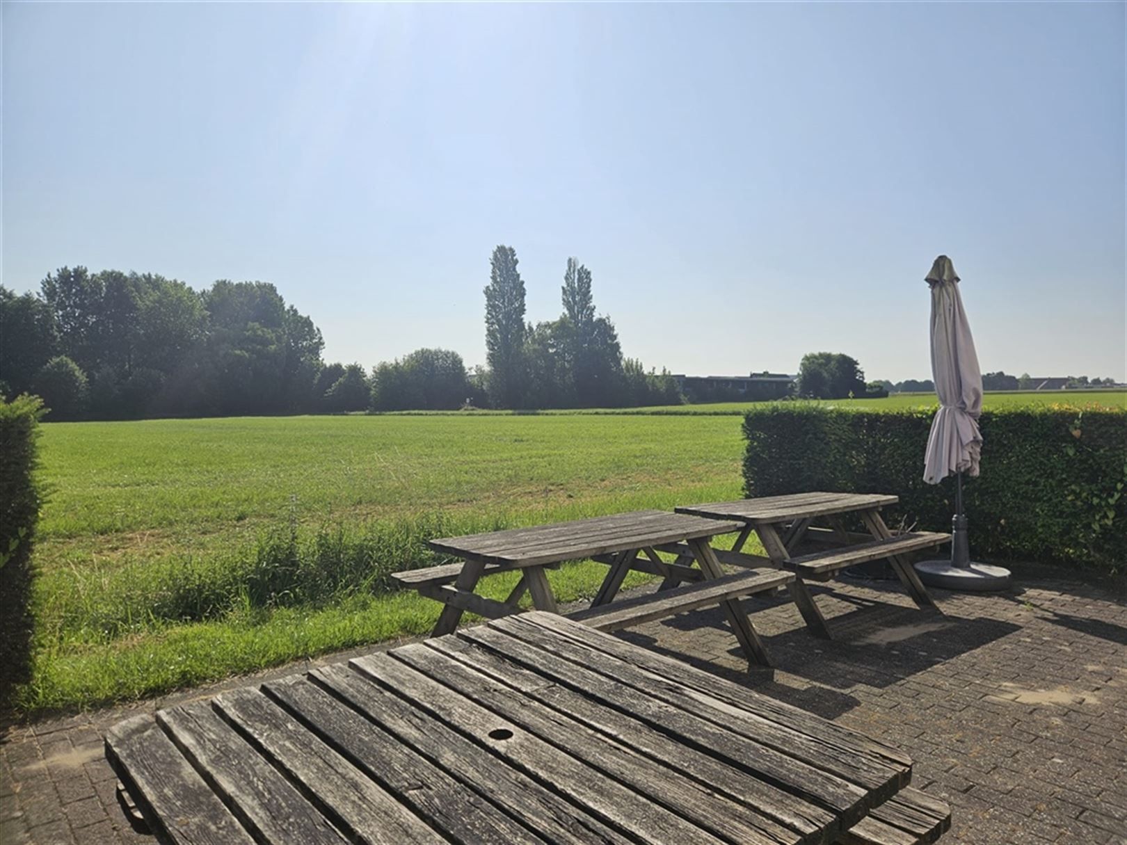 Magazijn met kantoren op topligging  foto 3