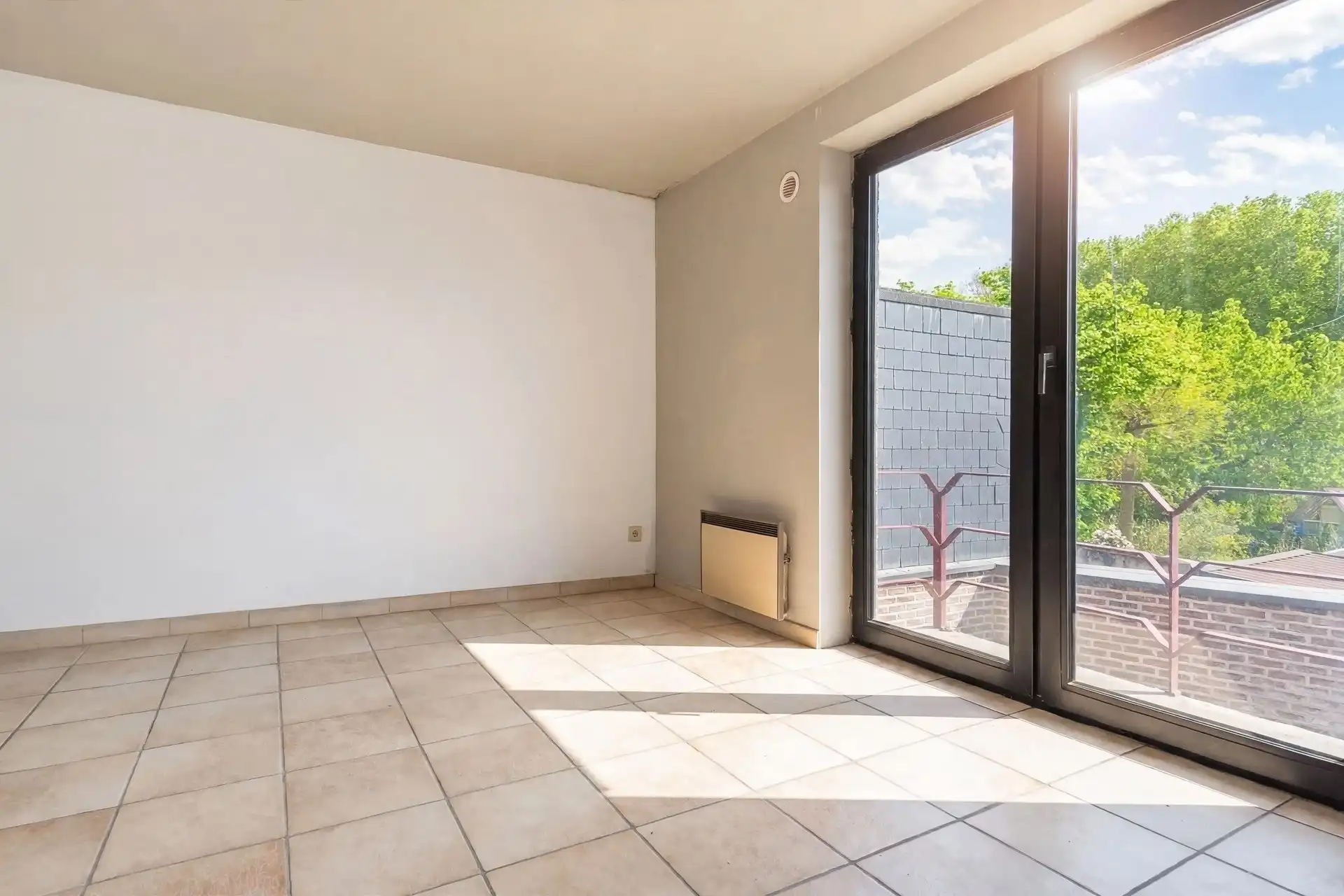Ruim appartement met drie slaapkamers en staanplaats te Gijzegem foto 10