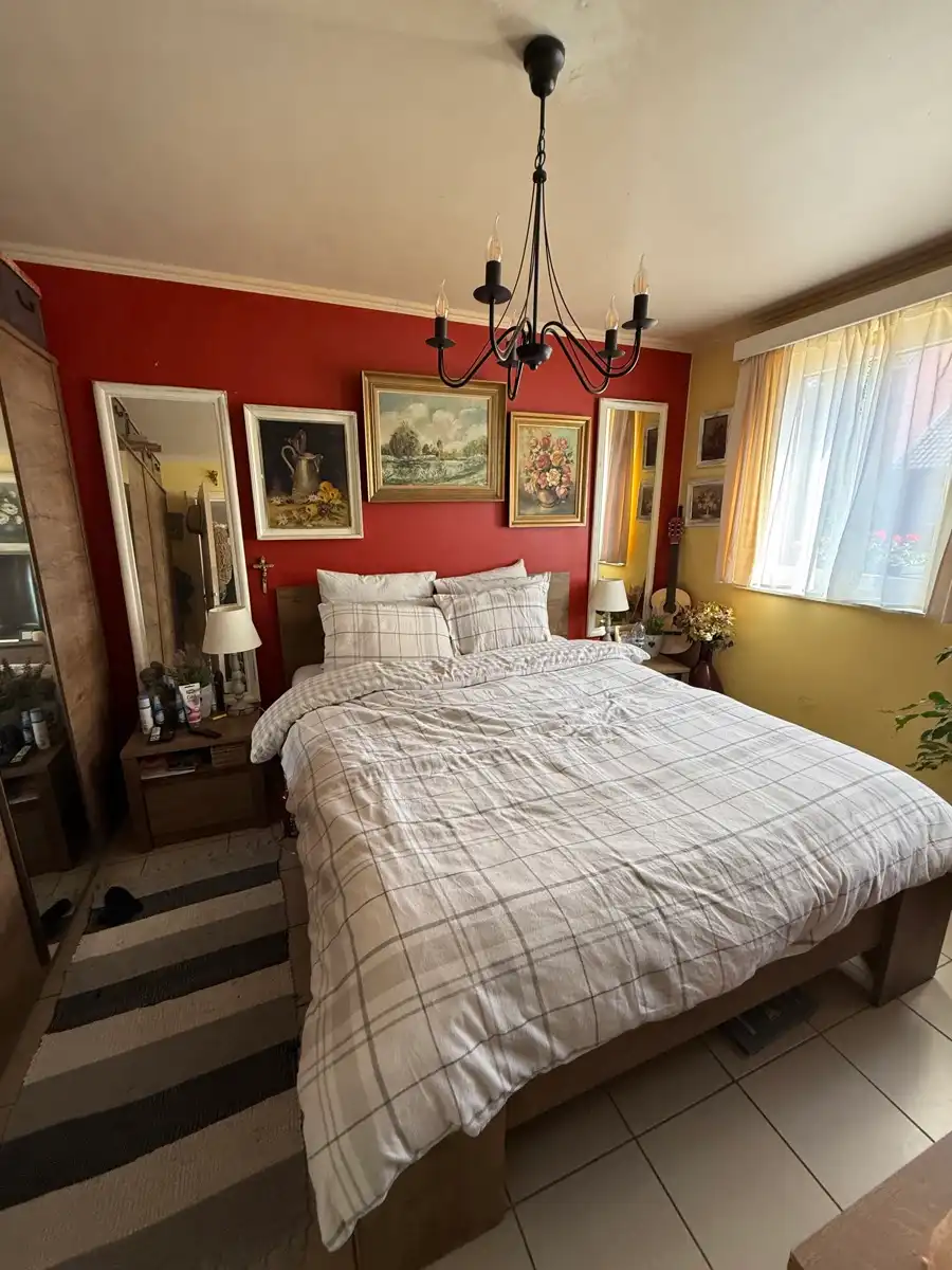 Instapklaar appartement met terras op toplocatie in Genk foto 9