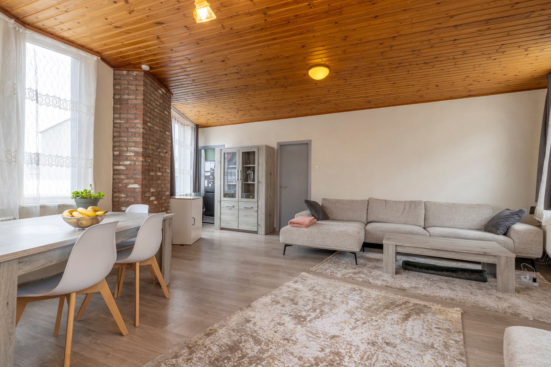 CENTRAAL GELEGEN APPARTEMENT IN KLEINSCHALIG GEBOUW foto 4