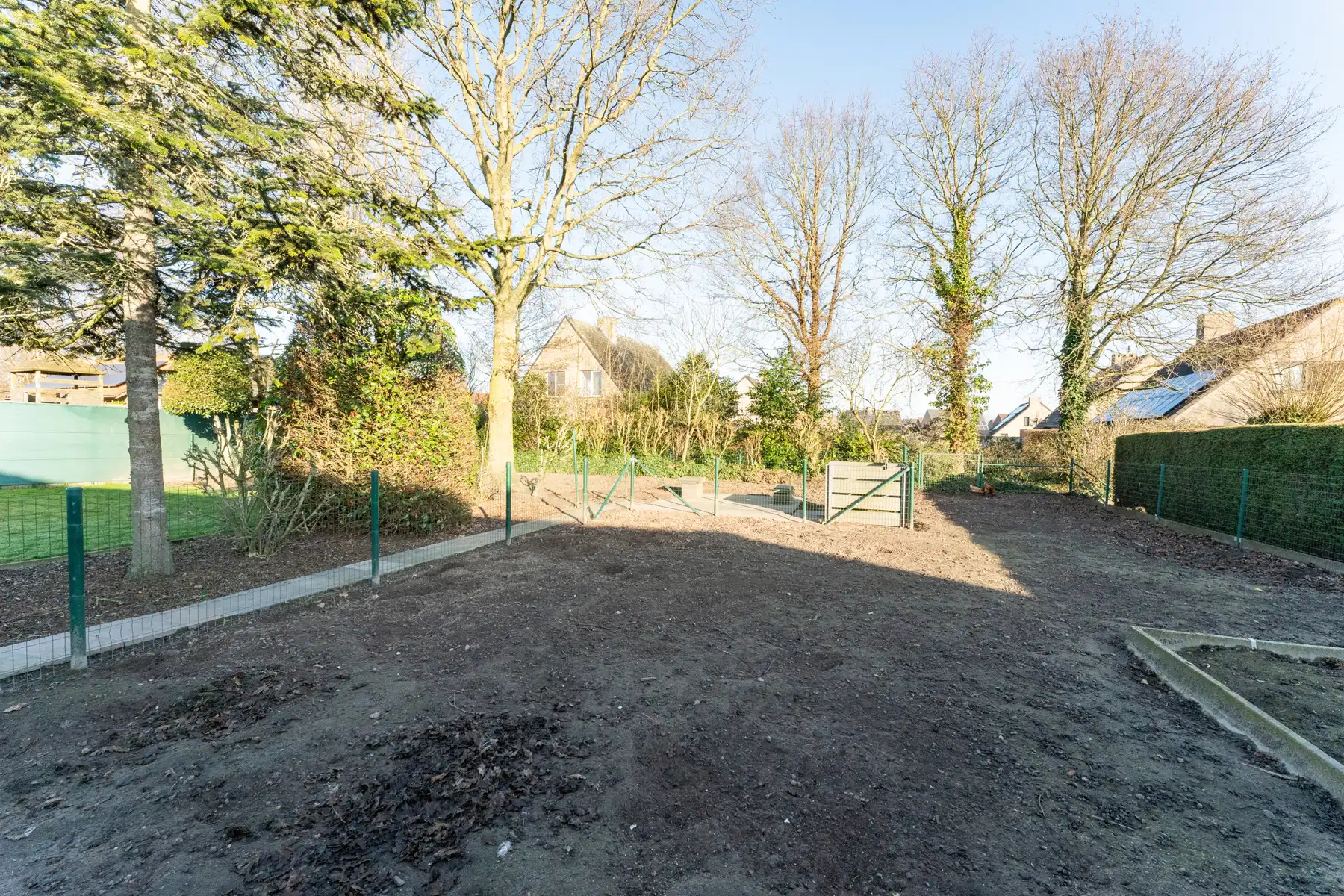 Verzorgde woning met ruim bijgebouw op perceel van 1.369 m² foto 27