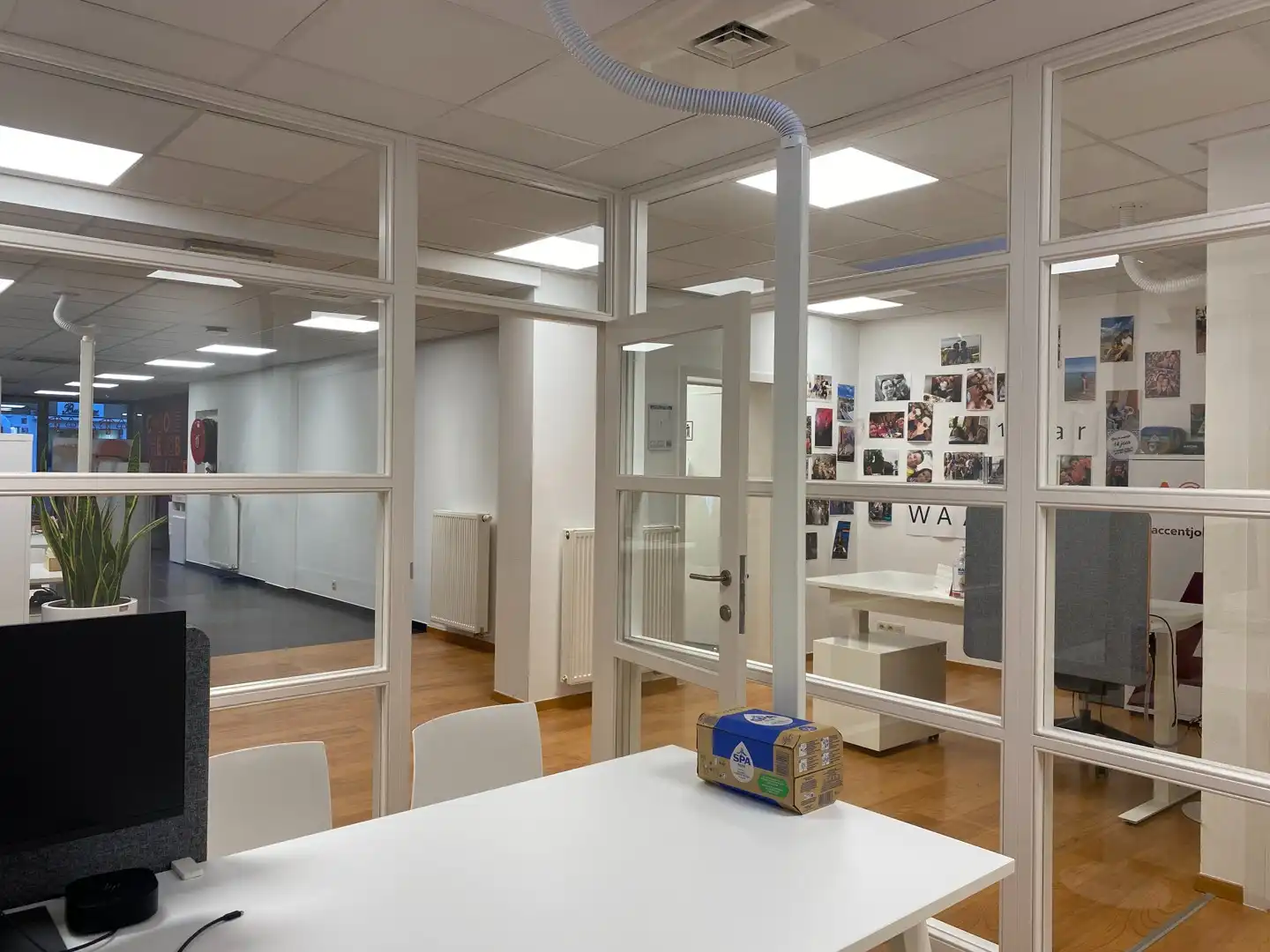 Mooi ruim winkelpand in centrum Eeklo foto 5