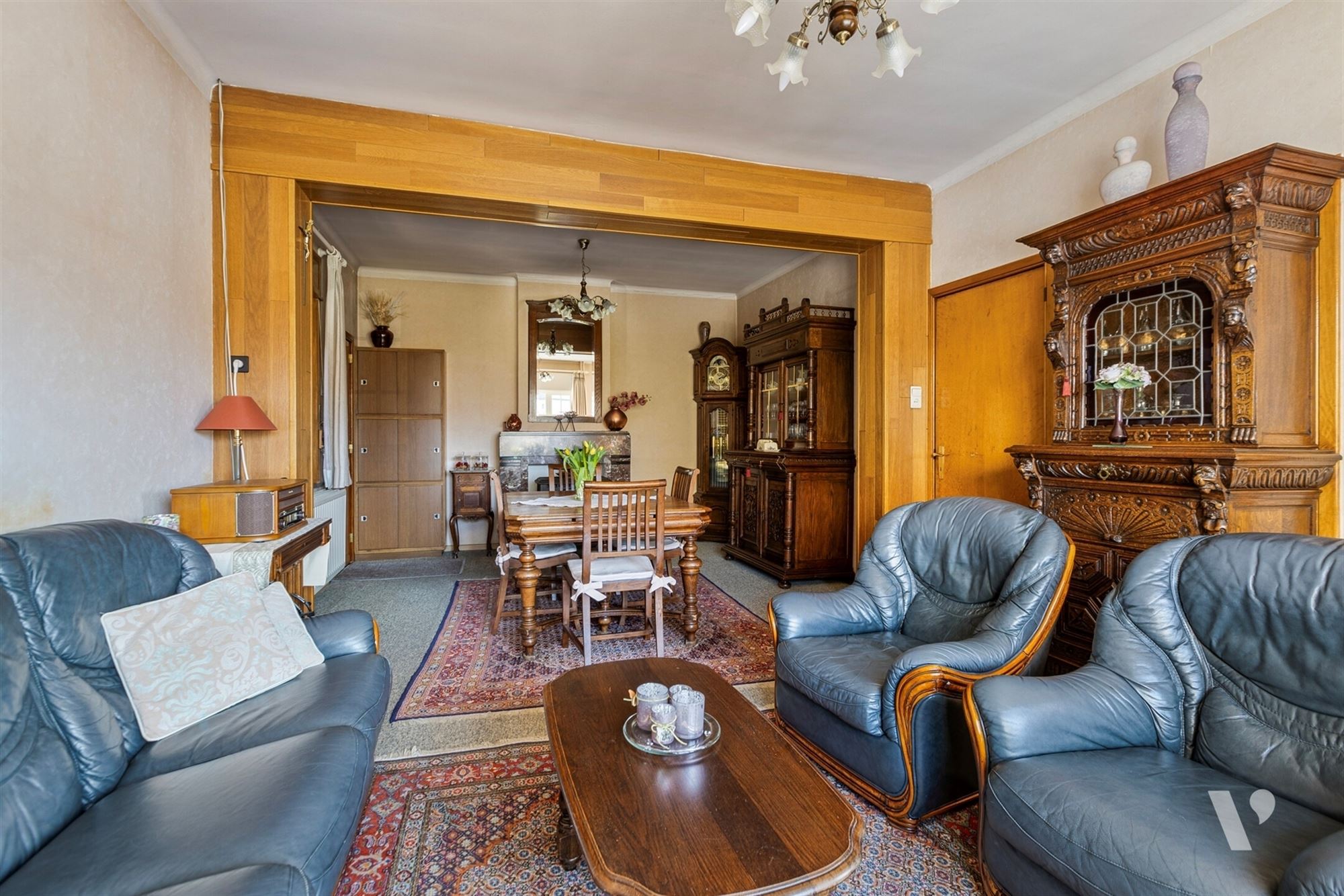 Karaktervolle woning met mooie tuin foto 9