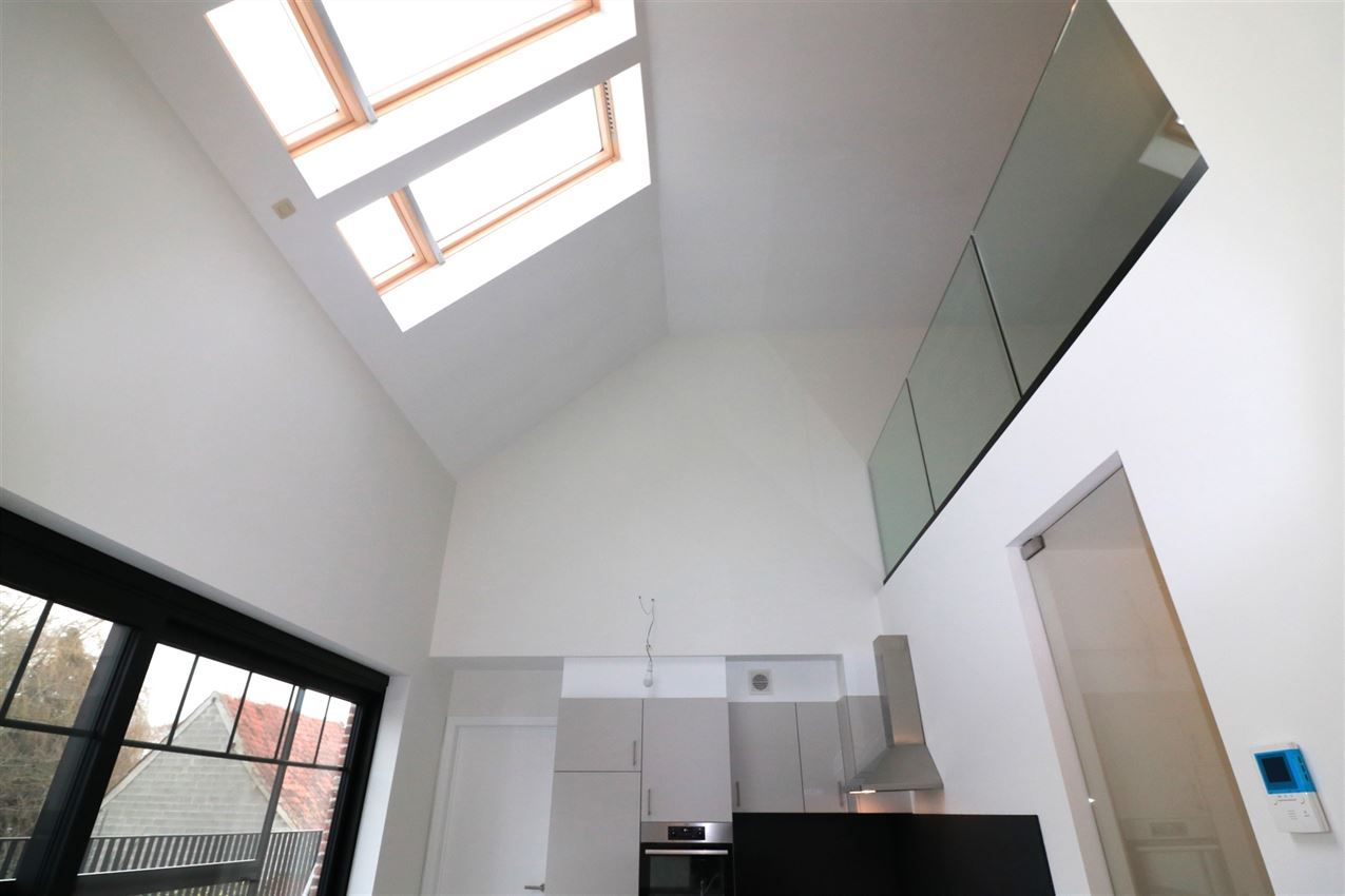 Unieke duplex met twee slpk, terras, autostaanplaats, label A foto 9