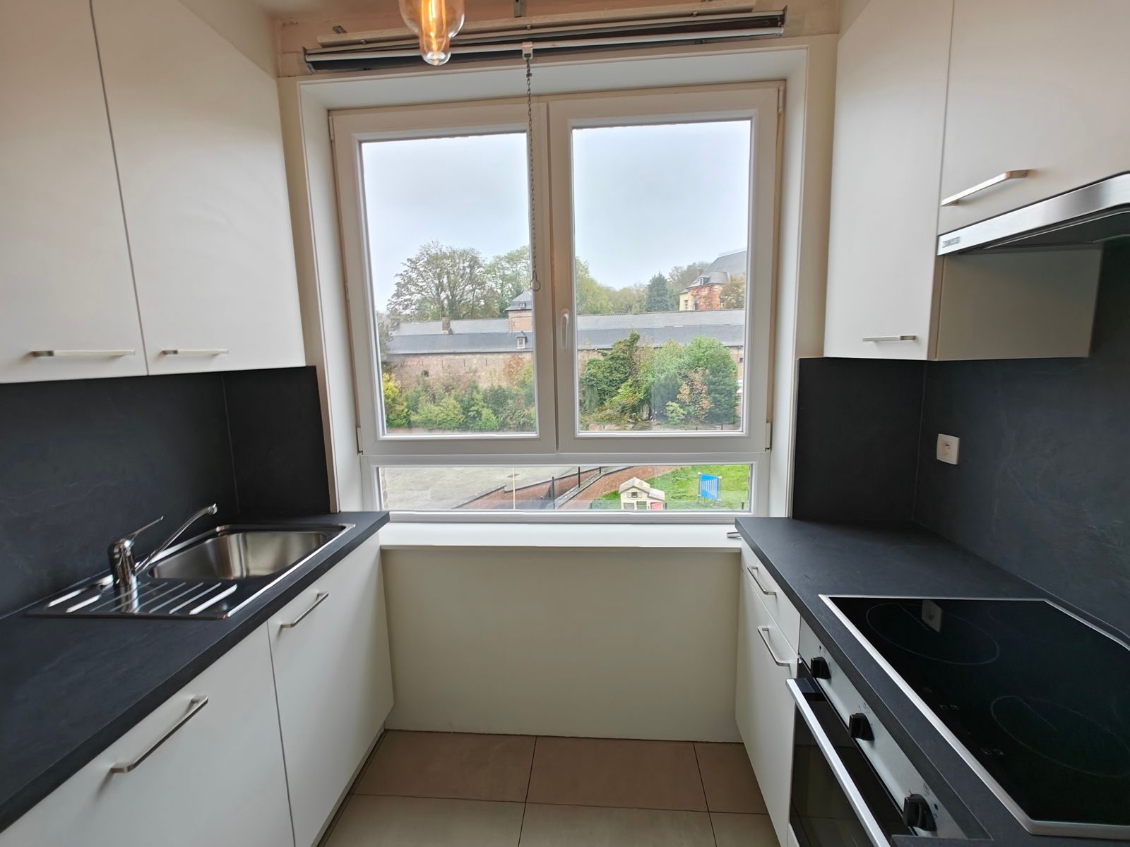 Appartement met twee slaapkamers in hartje Geraardsbergen foto 5