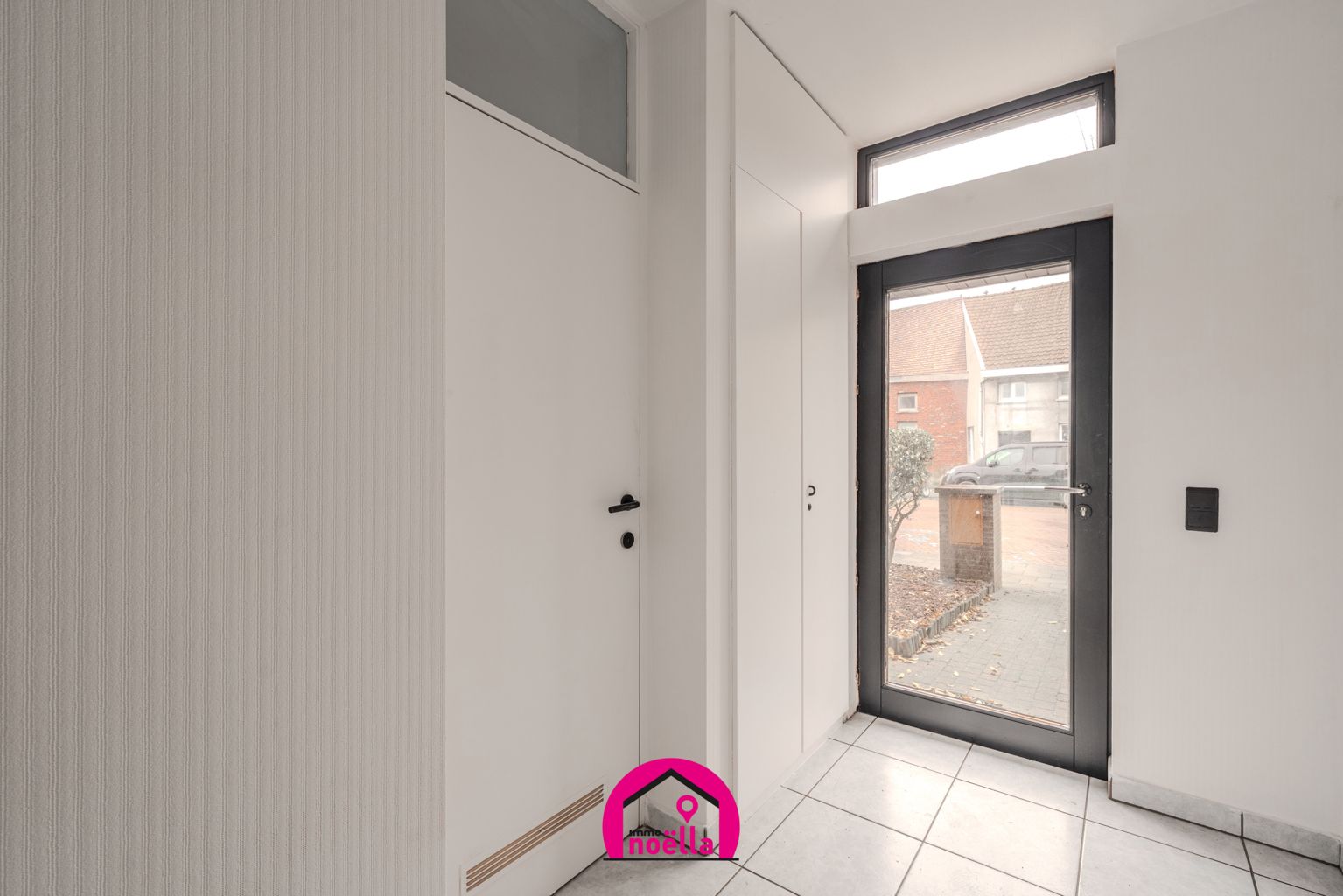 Halfopen bebouwing met tuin op toplocatie in Oostende foto 3