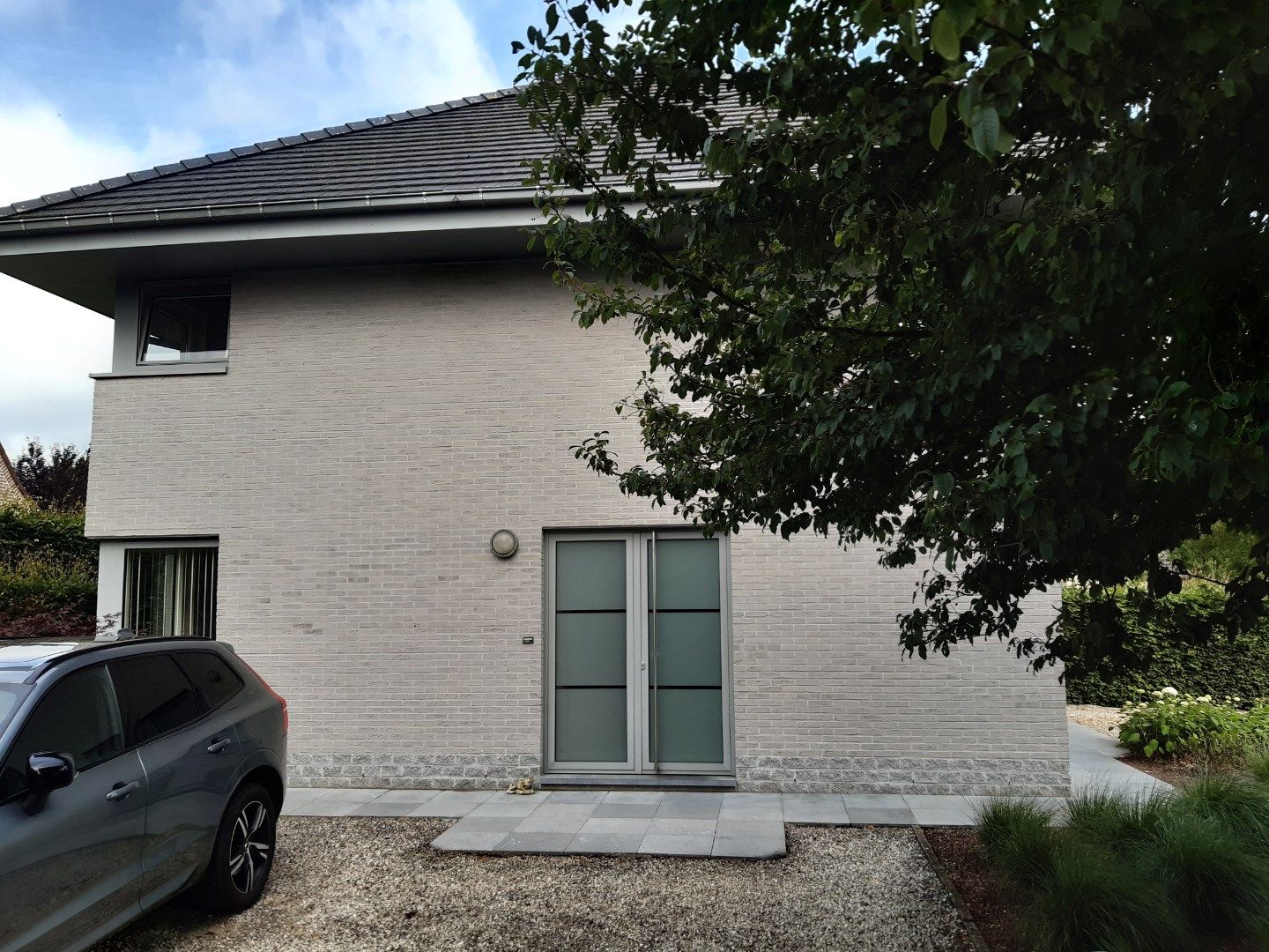Recente, eigentijdse villa in doodlopende verkaveling ! foto 2
