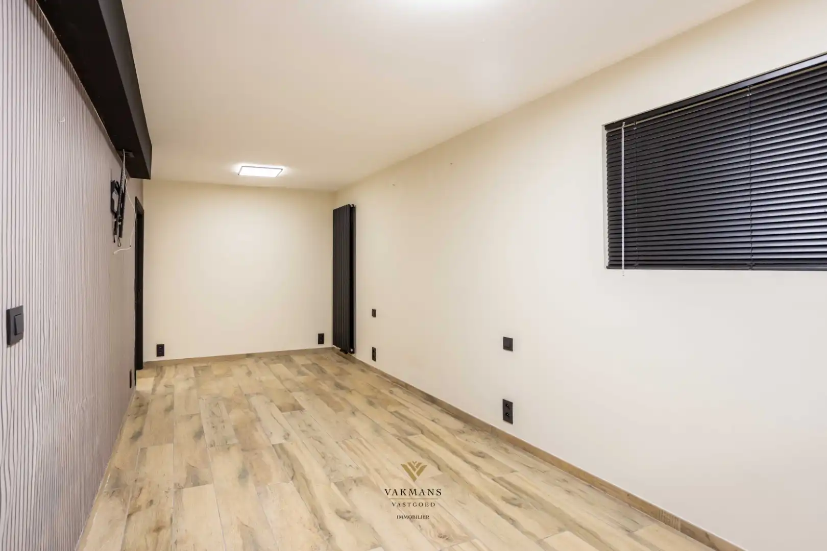 Ruime en charmante alleenstaande woning met 5 slaapkamers en 2 badkamers foto 13