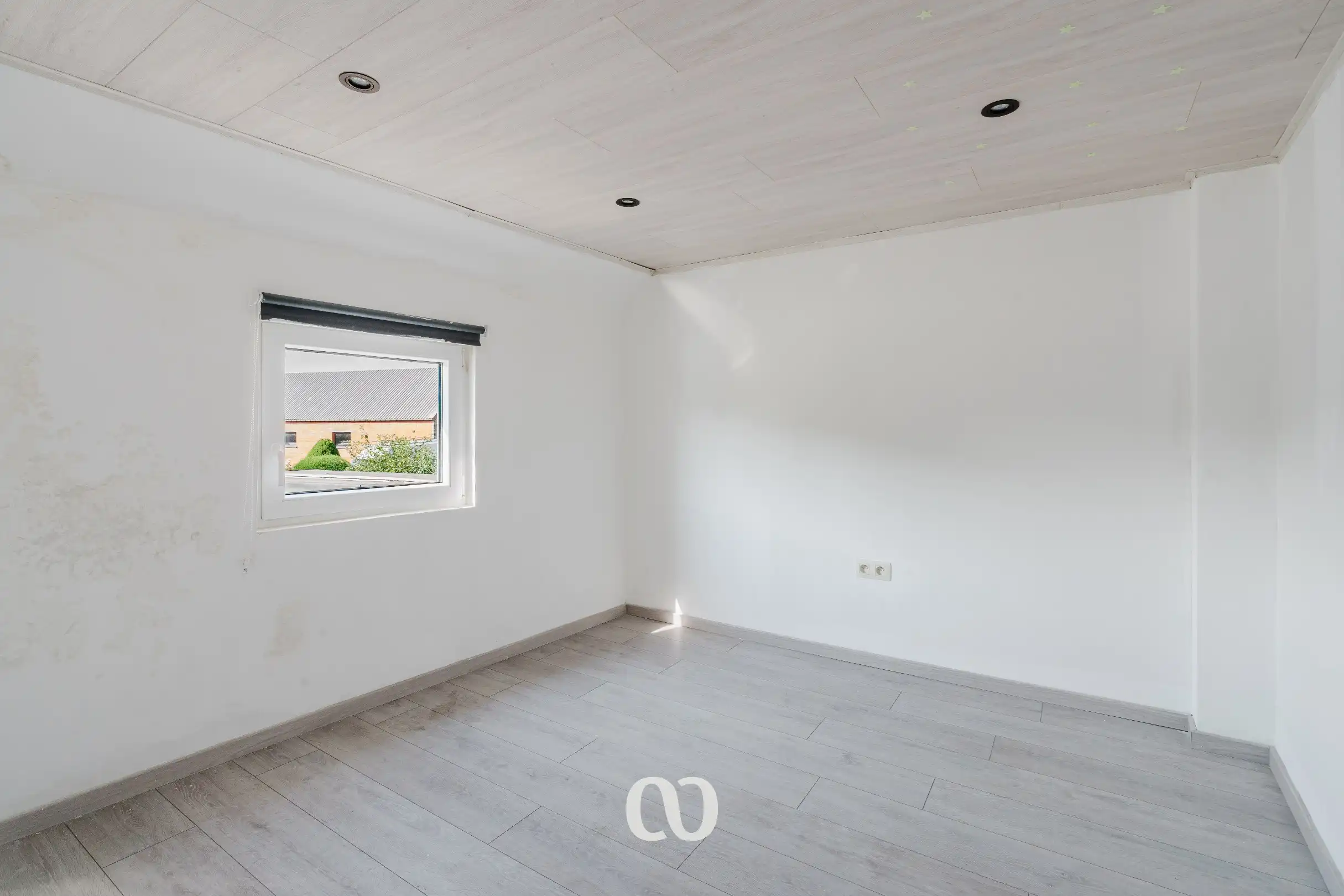 Instapklare gerenoveerde woning met ruime aanbouw en grote tuin in Brakel foto 11