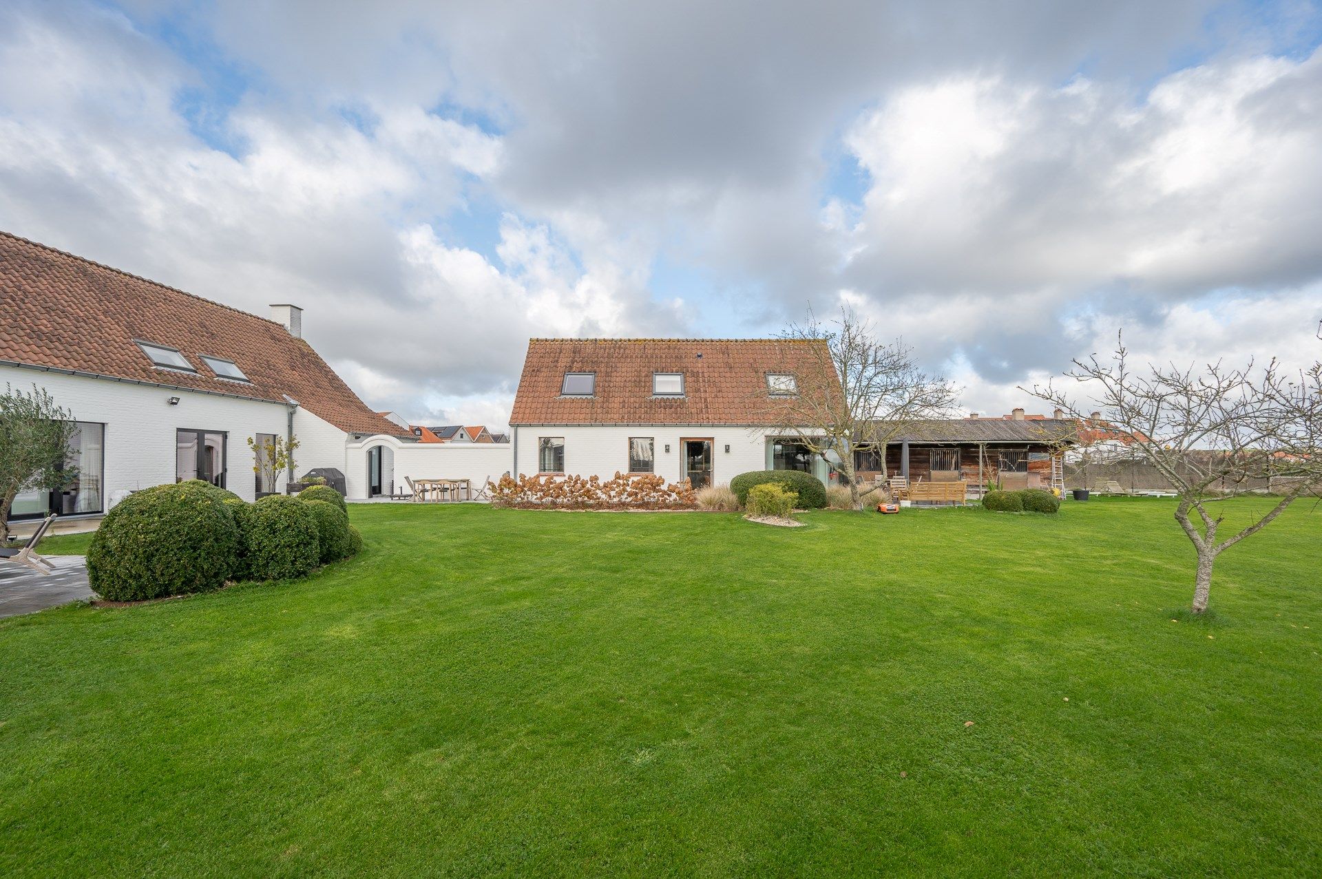 Charmante hoeve met volledig ingericht atelier gelegen op een perceel van ongeveer 5.500 m². foto 19