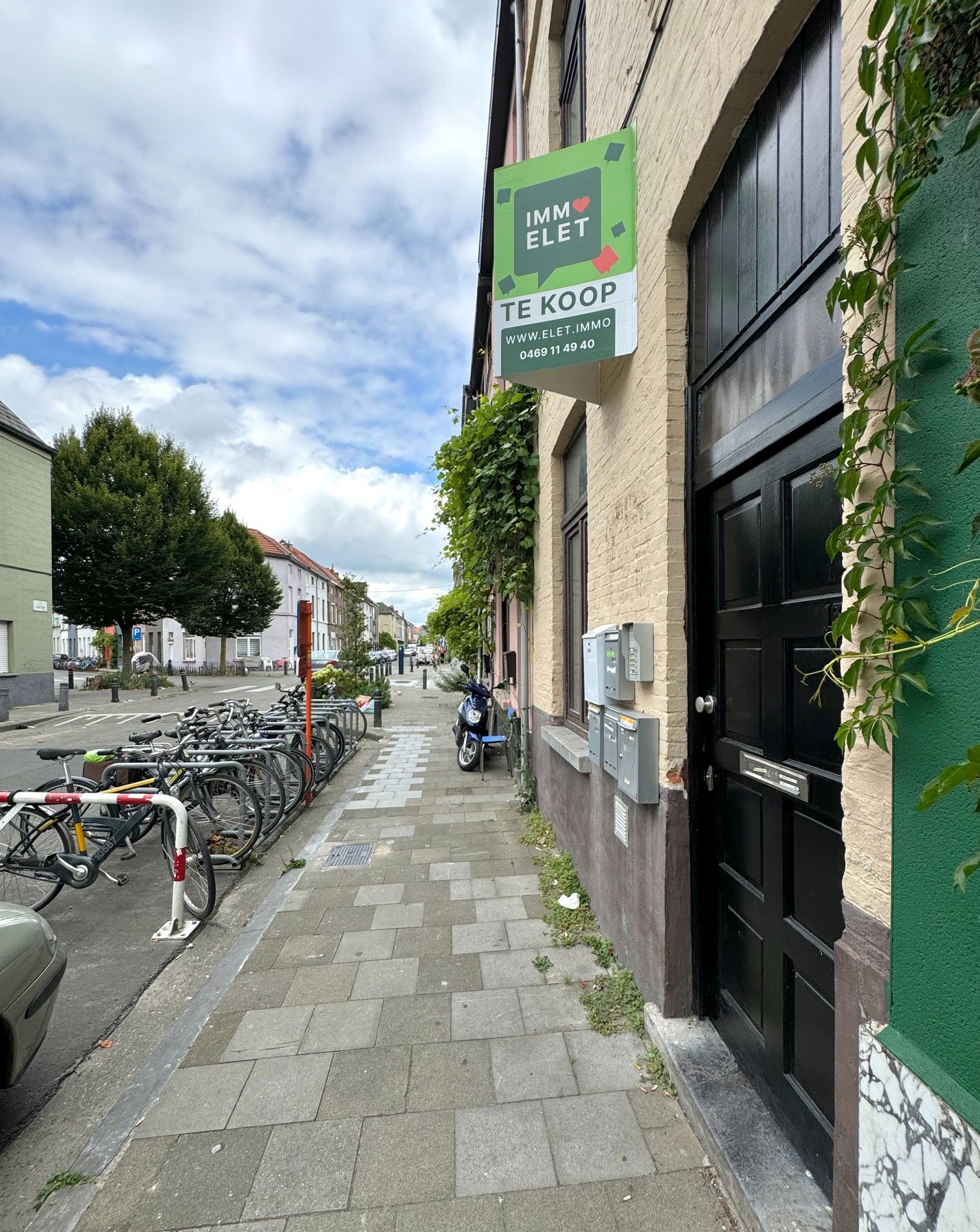 OPBRENGSTEIGENDOM MET 4 KAMERS EN 1 STUDIO foto 2