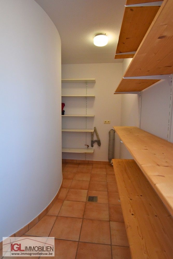 Ruime & energiezuinige woning met 4 slaapkamers, zuidgerichte buitenruimtes en 3 staanplaatsen nabij het centrum van Vlezenbeek foto 24