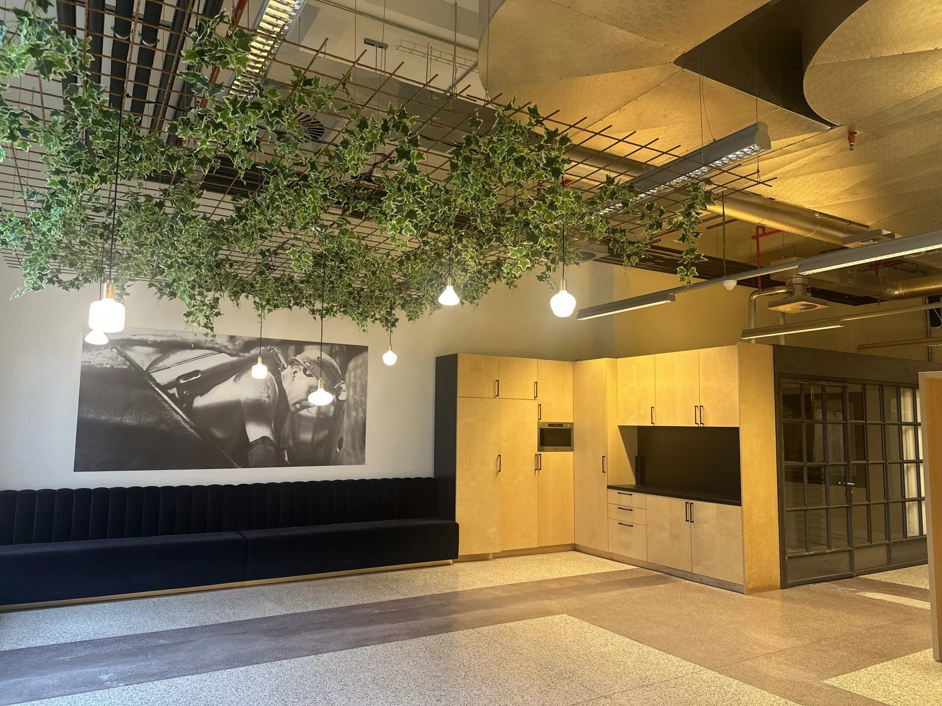 Unieke werkruimte in Thor Park Genk – 390m² multifunctionele klasse foto 11