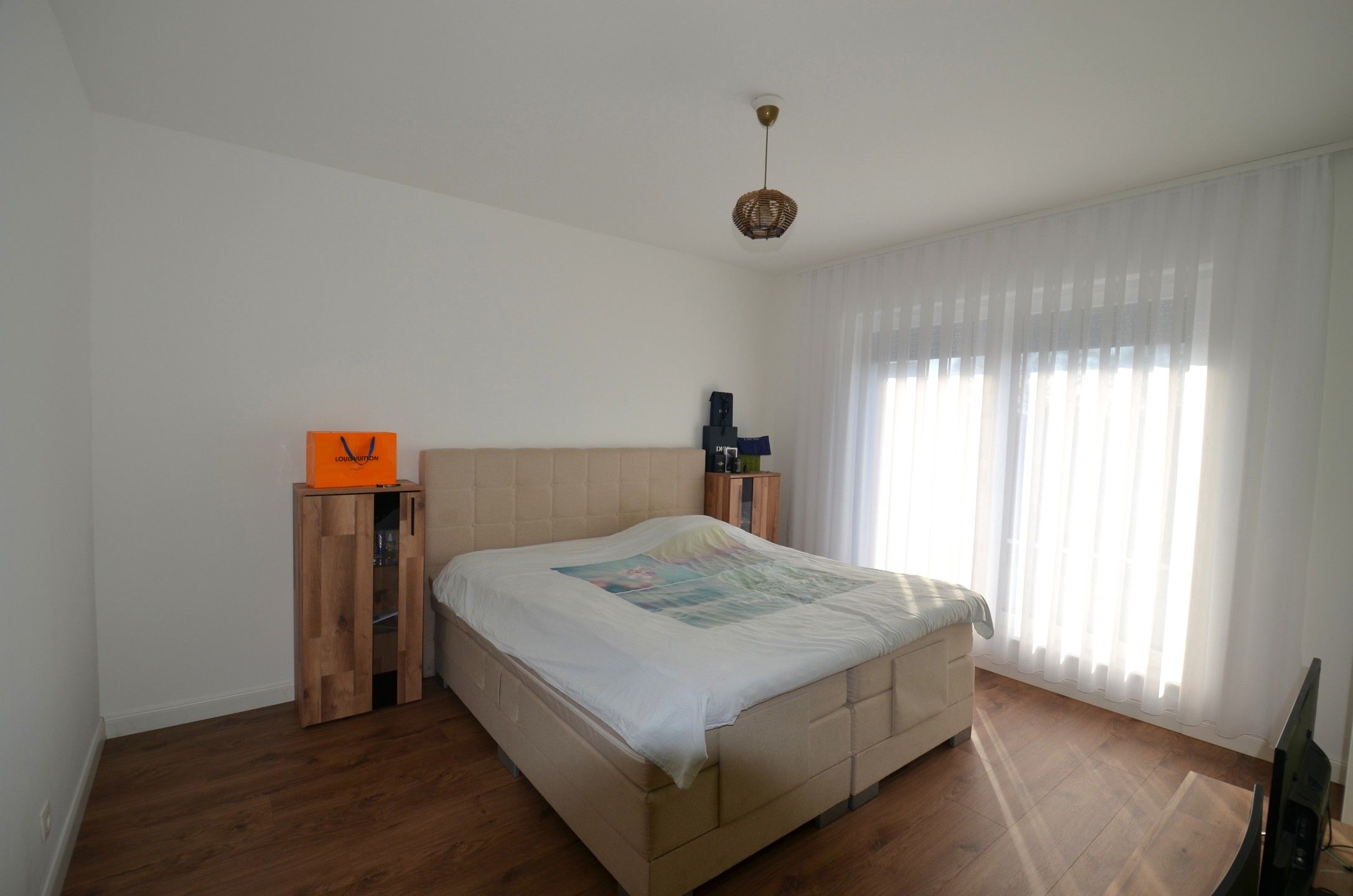 Prachtige woning opgedeeld in 2 eenheden foto 20