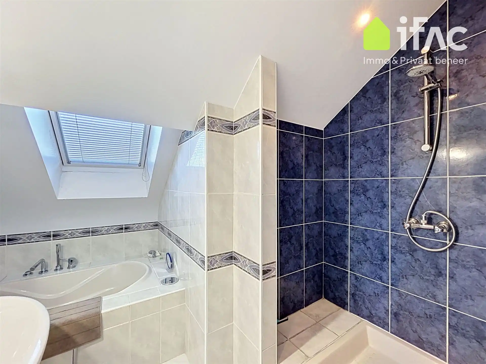 Ruime en energiezuinige villa op toplocatie foto 26