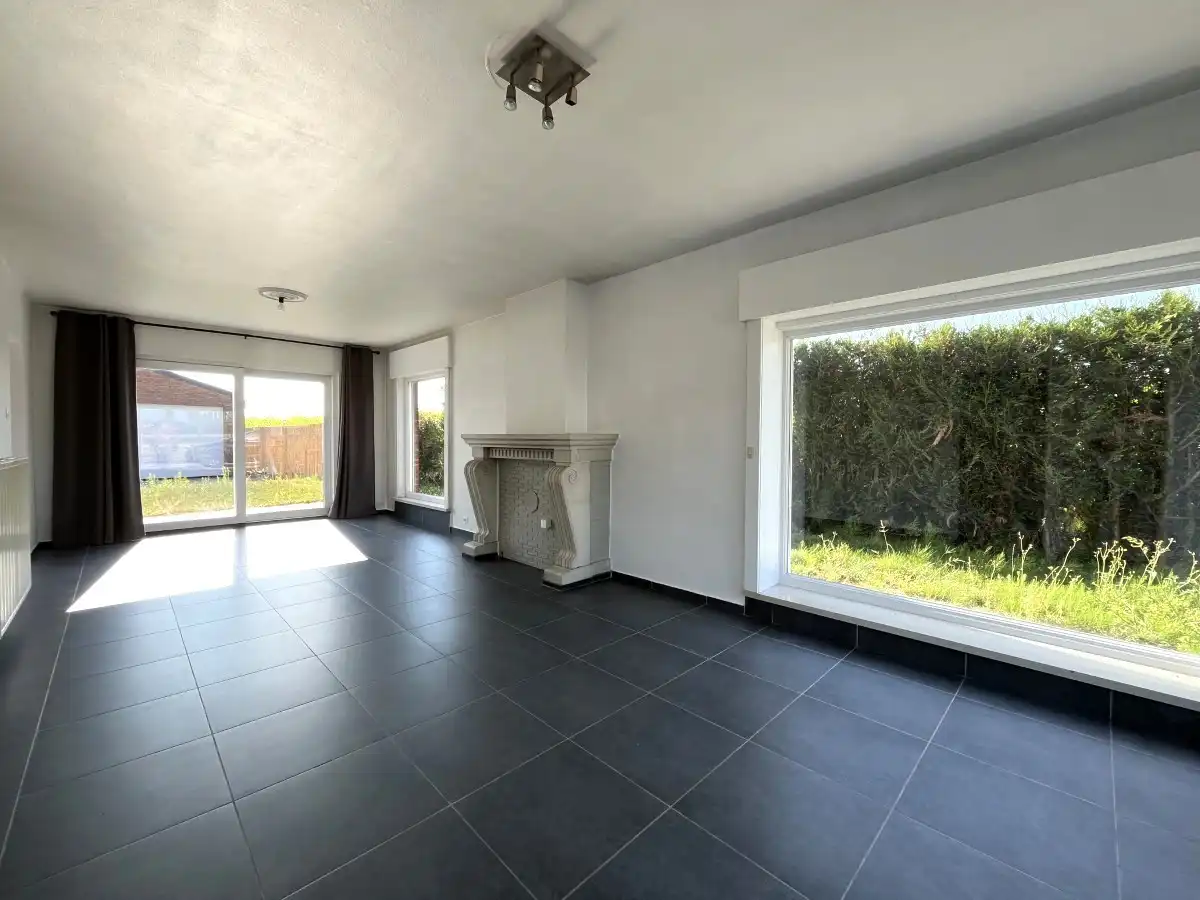 Ledegem – Instapklare gezinswoning met loods van 378 m² foto 3
