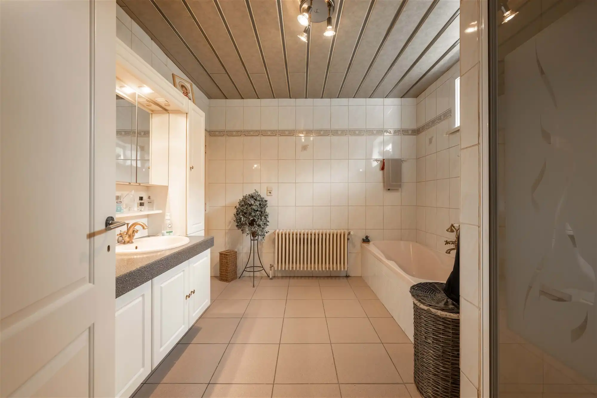 Woning met opslagplaats foto 17