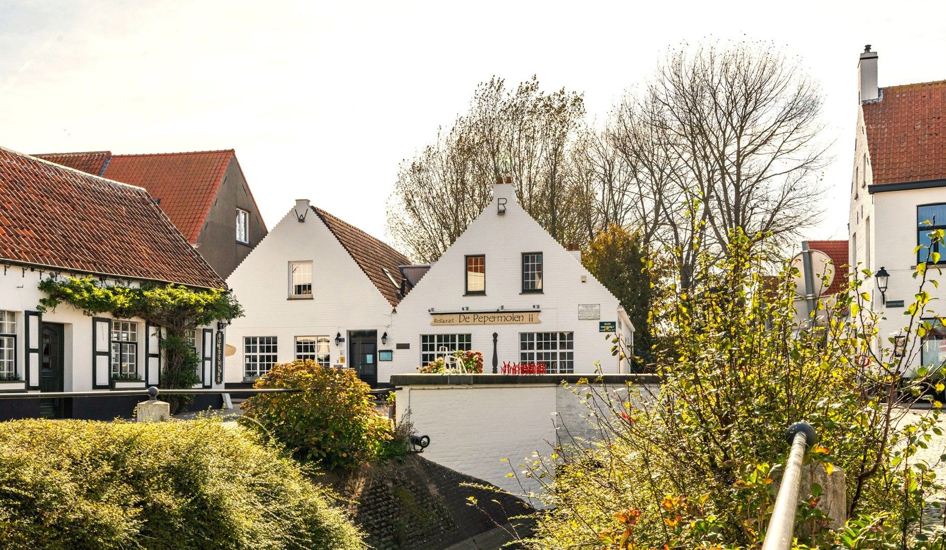 Restaurant in feërieke setting op topligging in Lissewege foto 15