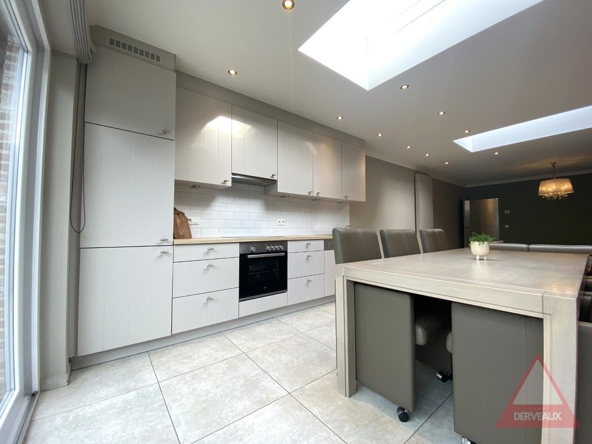 Moorslede – Instapklare en volledig gerenoveerde woning met tuin foto 5