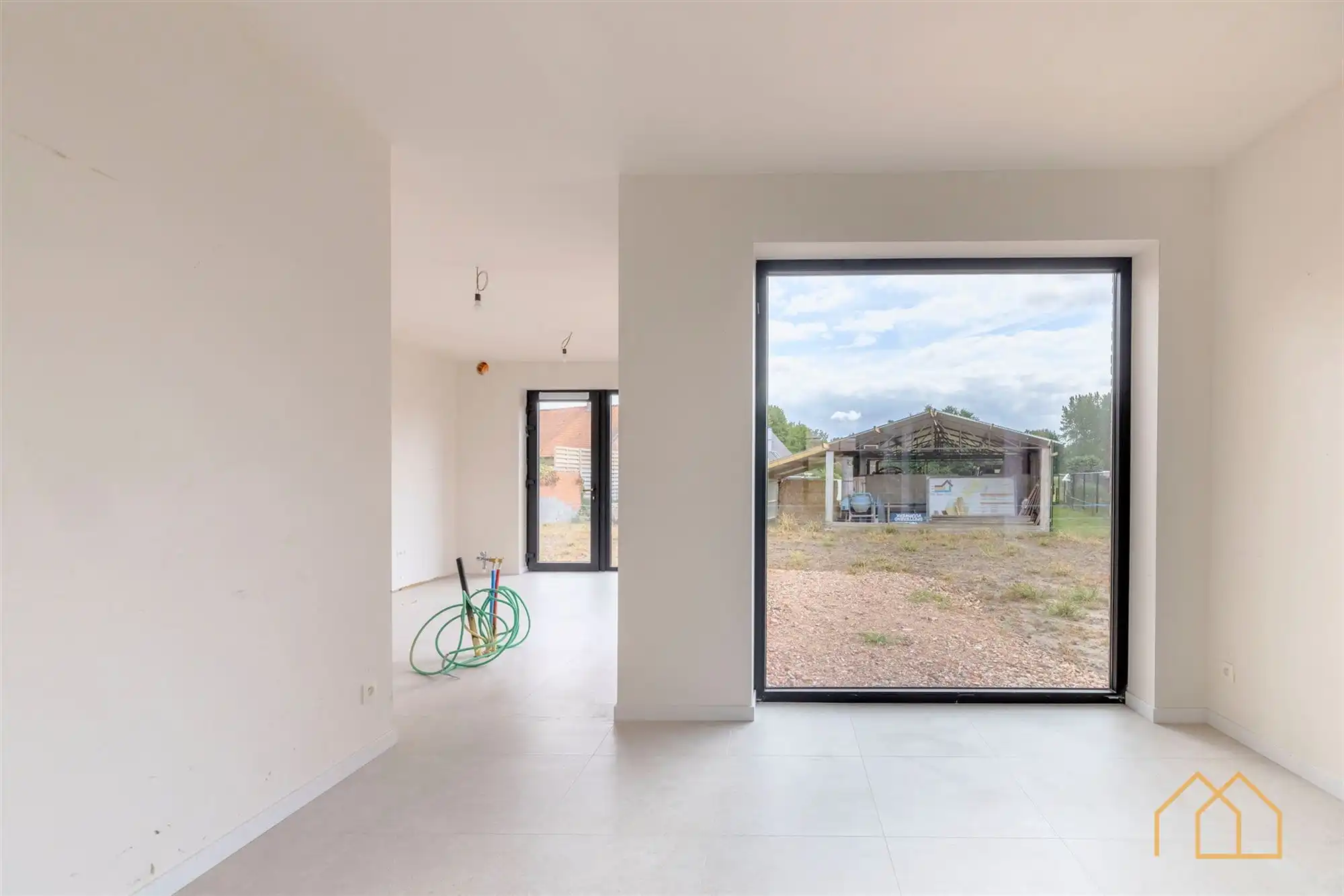 Nieuwbouw van 180m² met oprit en terras - 4slk mogelijk foto 8