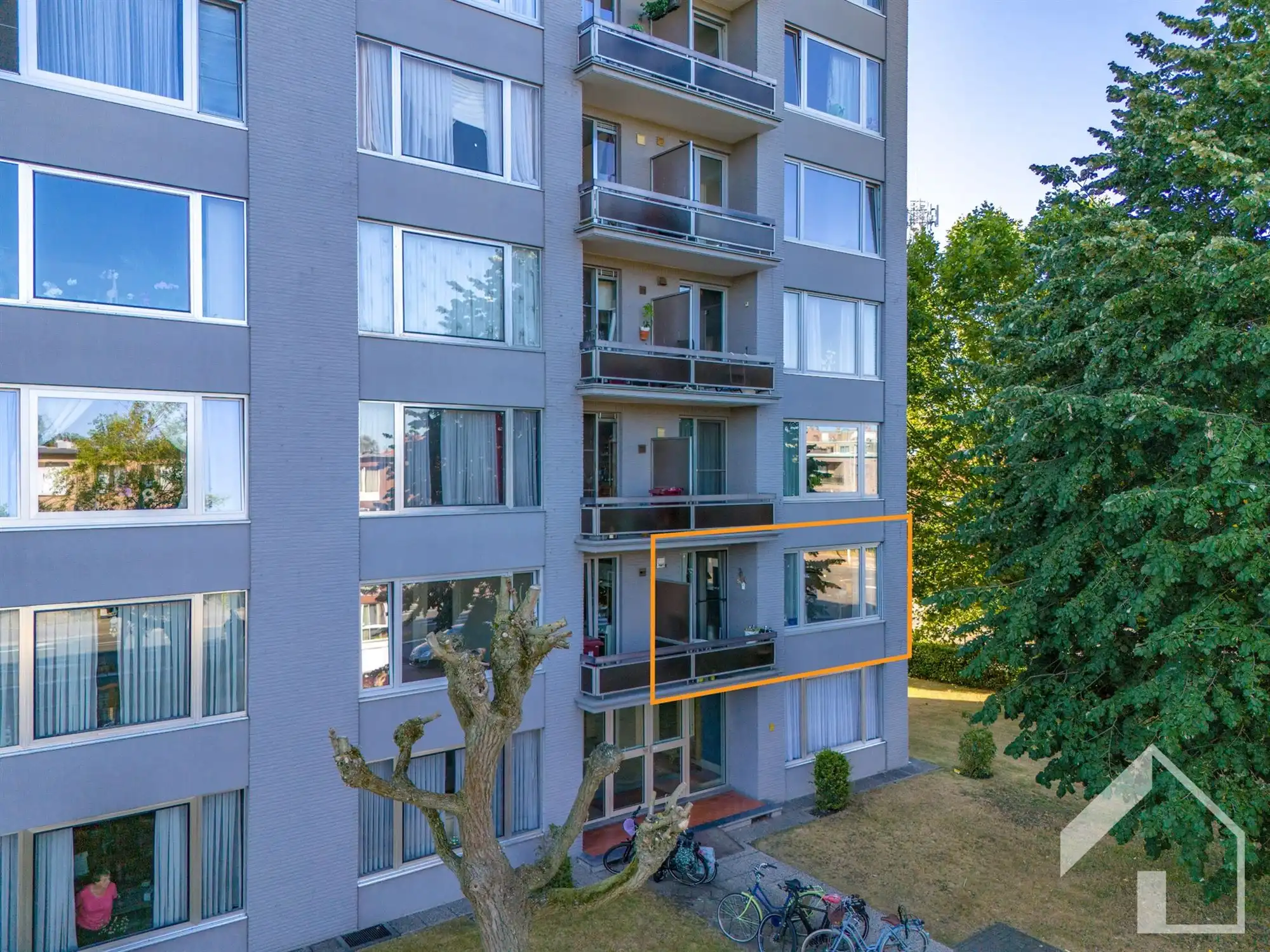 Halfopen 3 slaapkamerappartement met garagebox foto 18