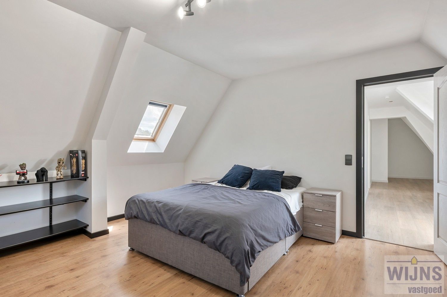 "OPENHUIS" op donderdag 26/06 van 18u tot 19u30!! Prachtige en ruime villa met mogelijk zes slaapkamers gelegen op een toplocatie. foto 47