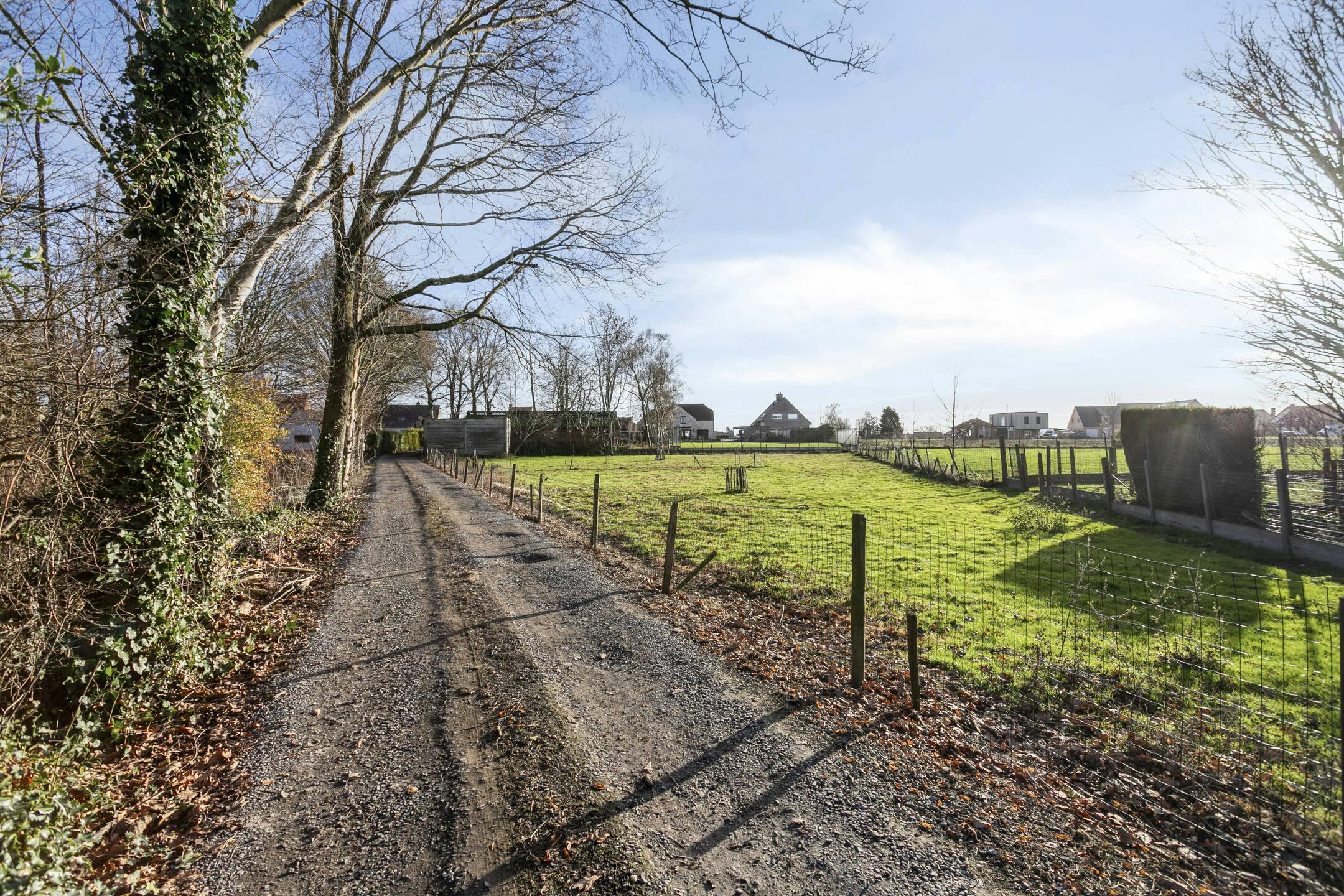 Landelijk gelegen huis met veel potentieel in Ruddervoorde foto 10