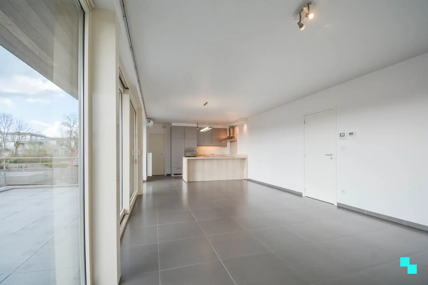 Ruim appartement met tuin, terras en garage - Roeselare foto 10