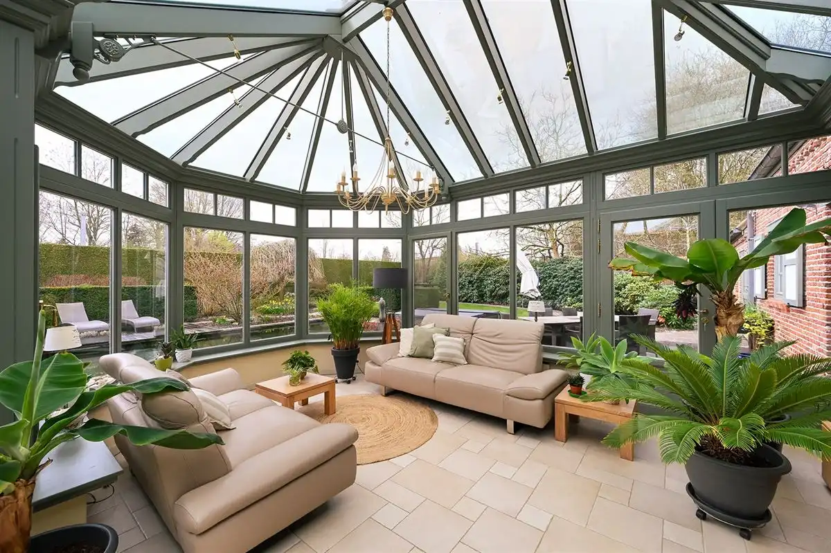 Instapklare villa met zwemvijver foto 10