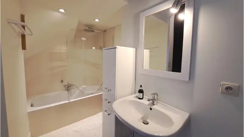 Comfortabel 1-slaapkamerappartement te huur in Brugge foto 8