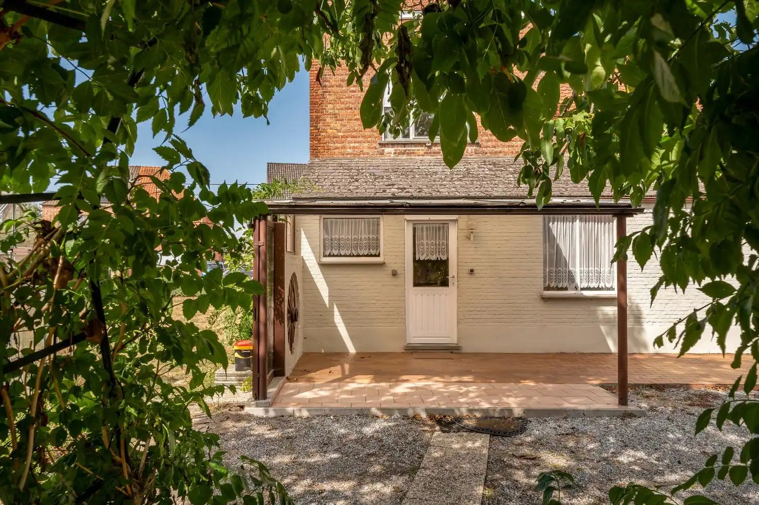 PRACHTIG GELEGEN WONING VLAK BIJ CENTRUM BONHEIDEN foto 22