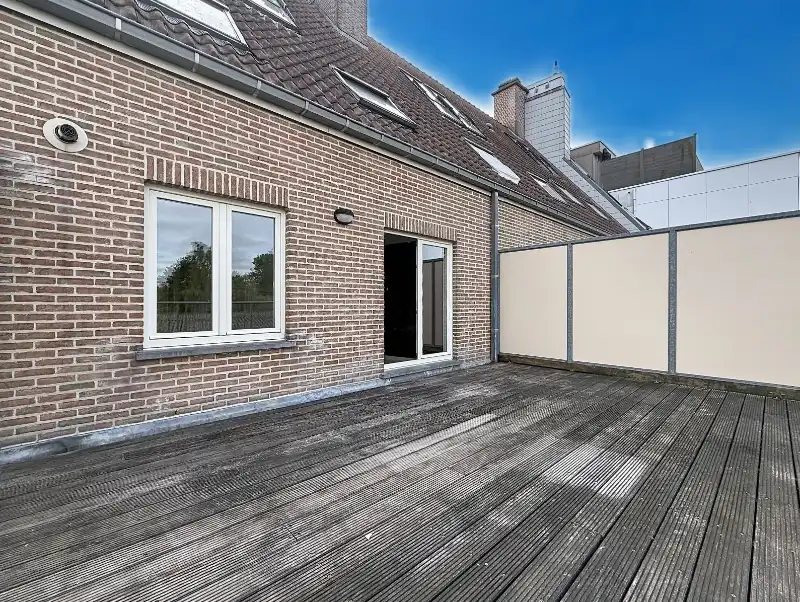 Comfortabel appartement met ruim terras en garage foto 9