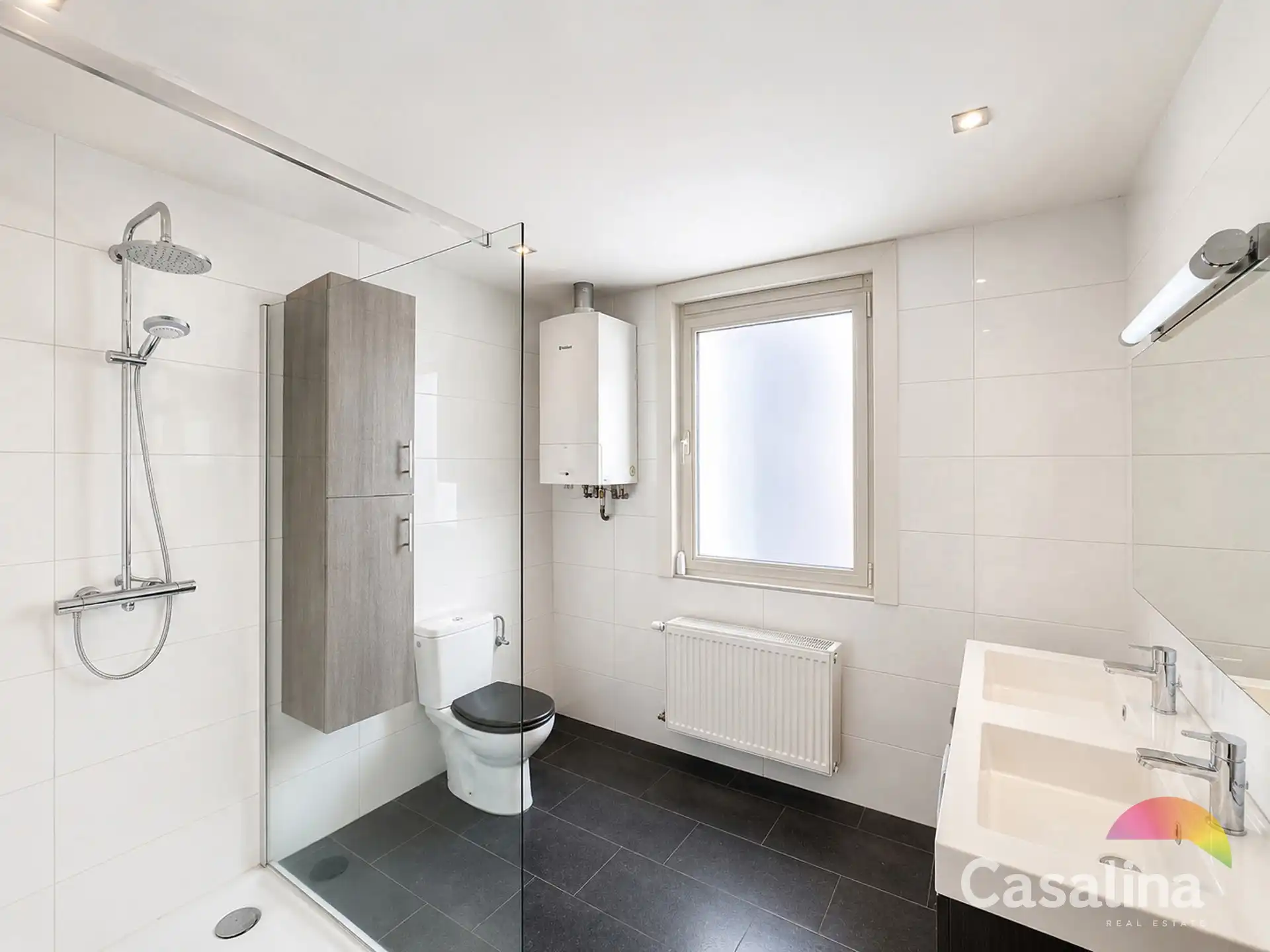 Luxe gelijkvloersappartement met stadstuin en garage box foto 7