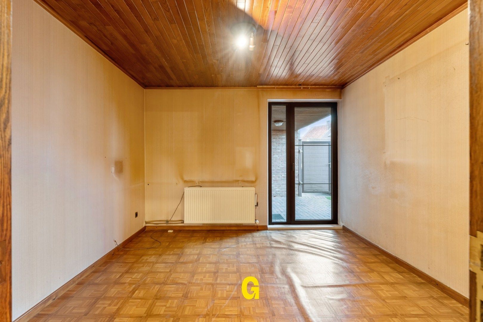 Op te frissen 3-slaapkamer appartement (124 m²) met terras, tuin en garage op wandelafstand van het centrum foto 21
