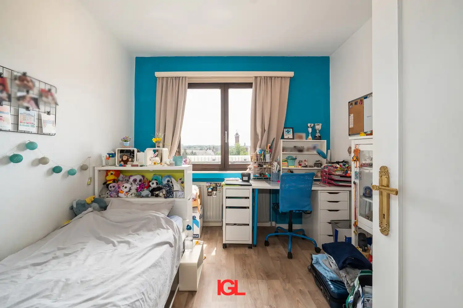 Ruim 3-kamer appartement met garage nabij het centrum van Halle foto 9