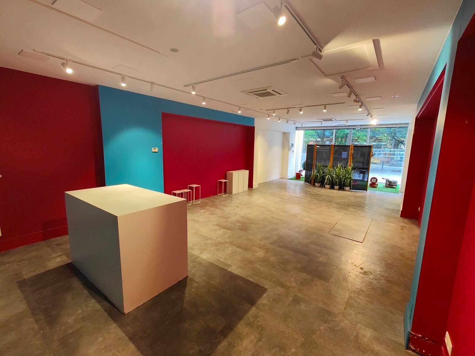 Commercieel pand te huur in hét winkelhart van Sint-Niklaas foto 8