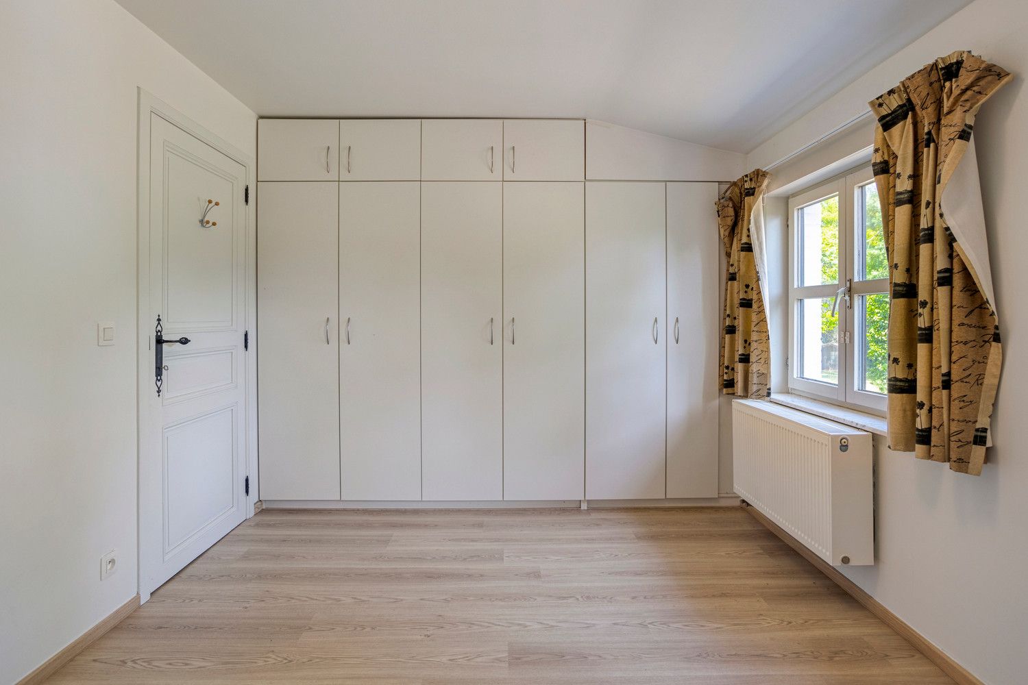 ENERGIEZUINIGE, INSTAPKLARE VILLA, GRENZEND AAN DE BOSSEN VAN AVERBODE! foto 26